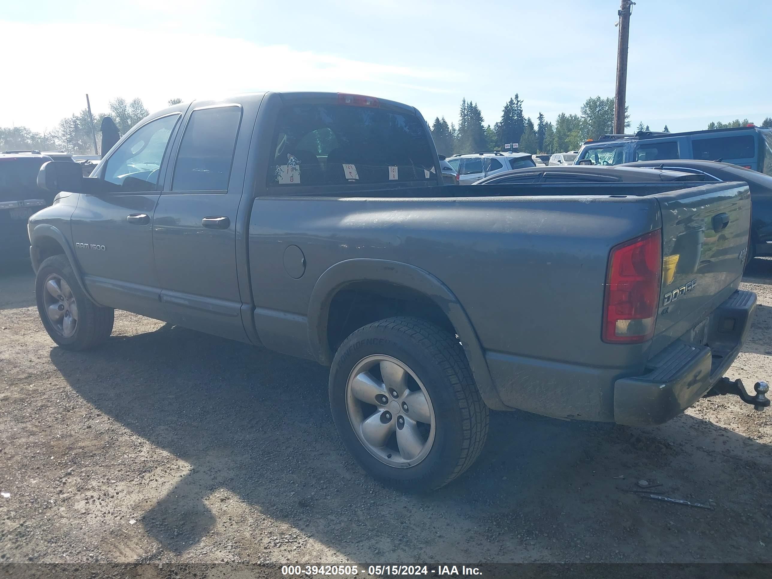 Photo 2 VIN: 1D7HU18D74S698997 - DODGE RAM 