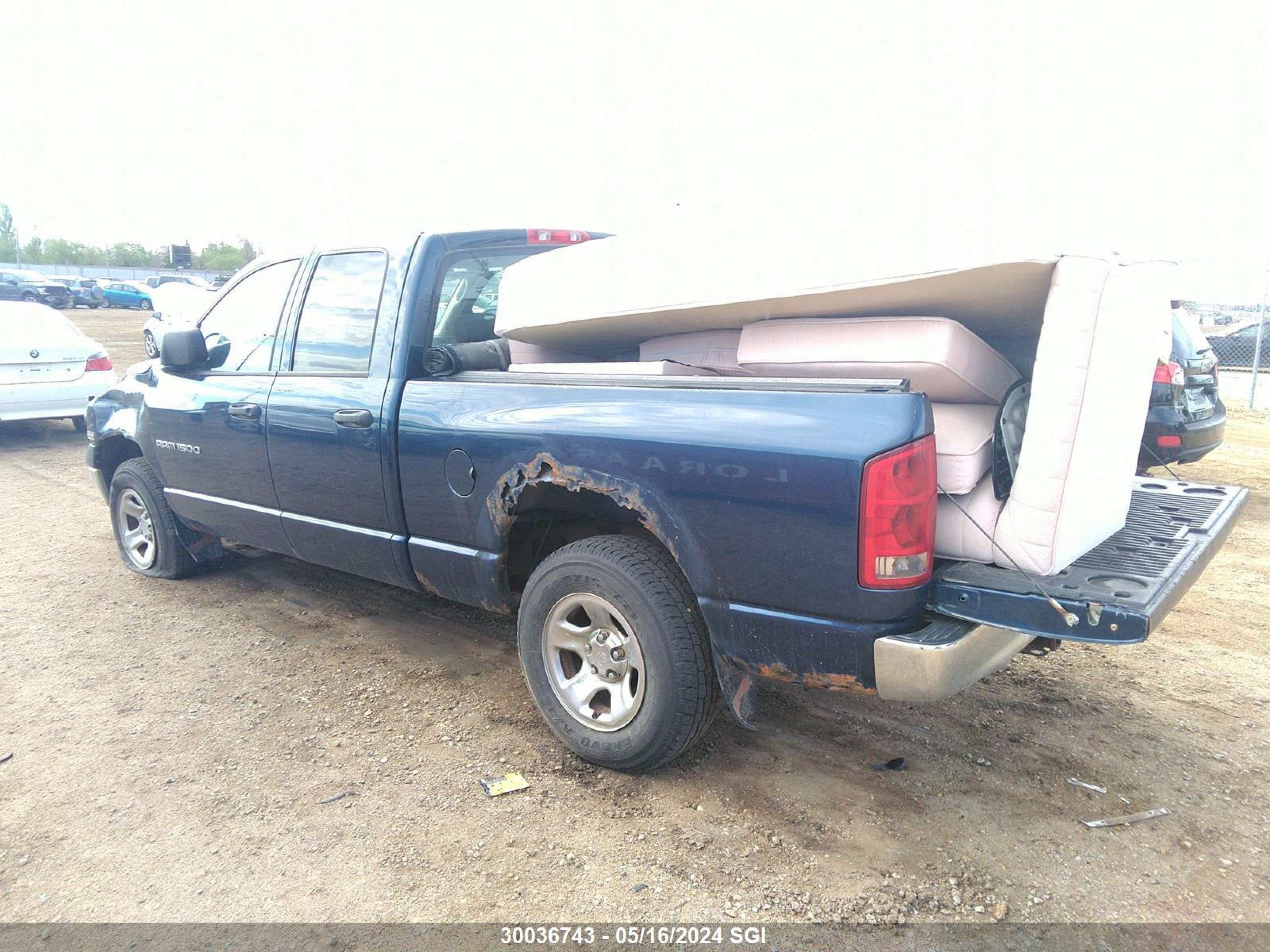 Photo 2 VIN: 1D7HU18D75J529912 - DODGE RAM 