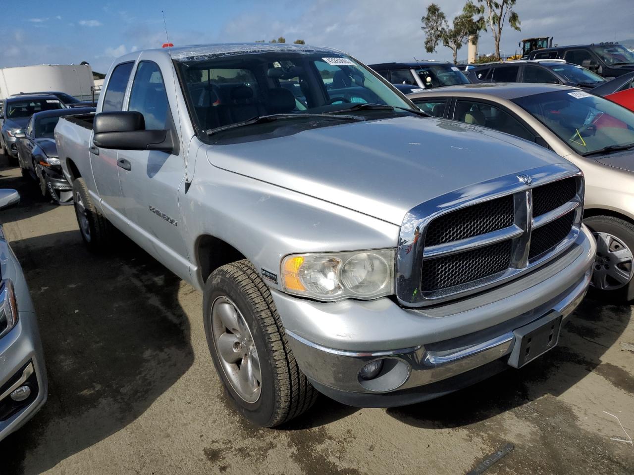 Photo 3 VIN: 1D7HU18D75S286709 - DODGE RAM 