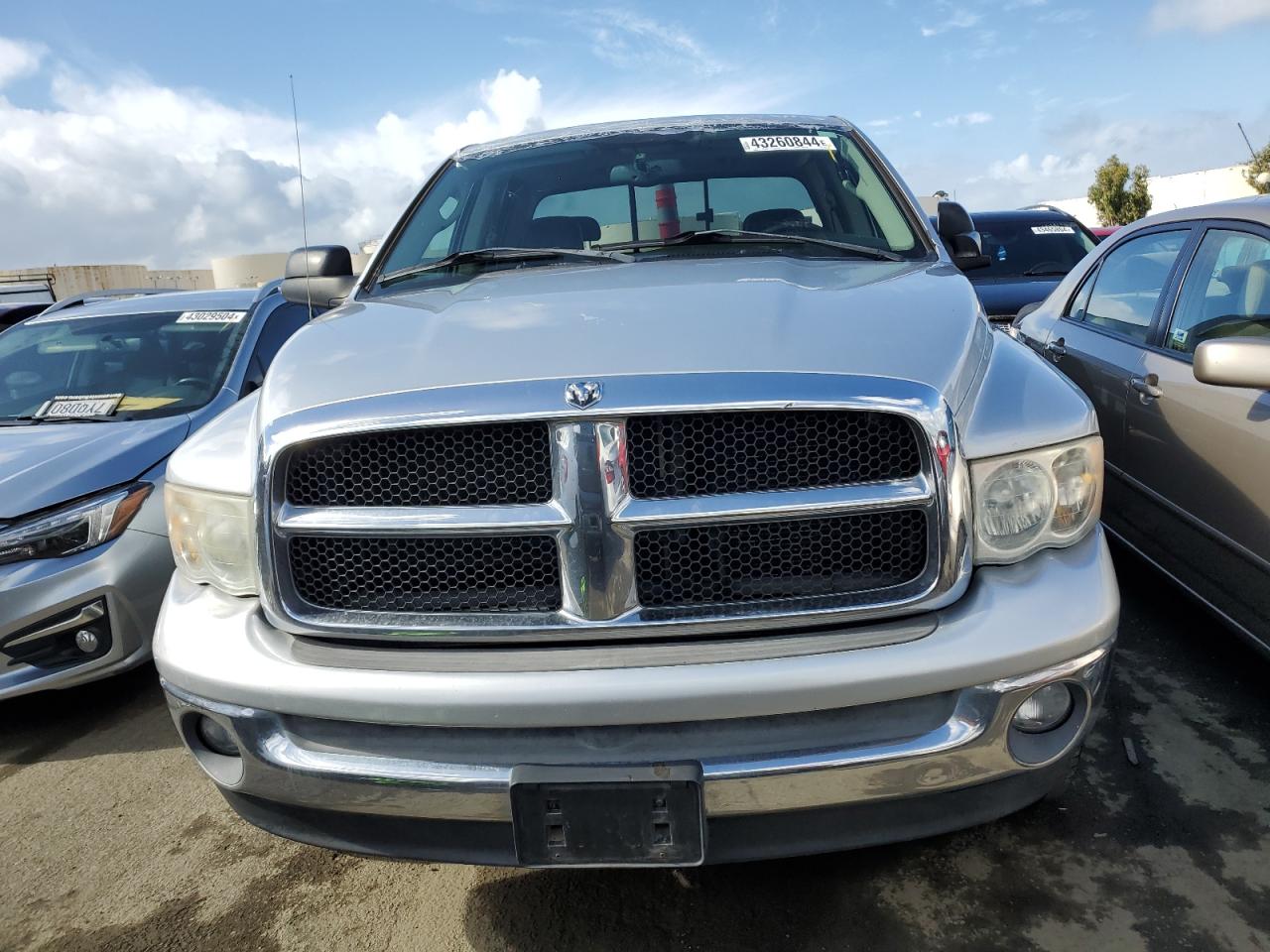 Photo 4 VIN: 1D7HU18D75S286709 - DODGE RAM 