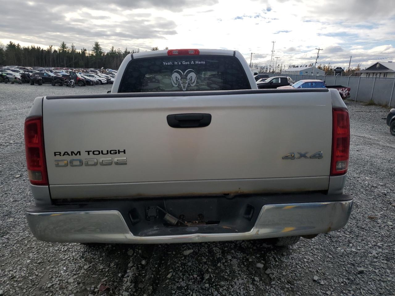 Photo 5 VIN: 1D7HU18D84J275397 - DODGE RAM 