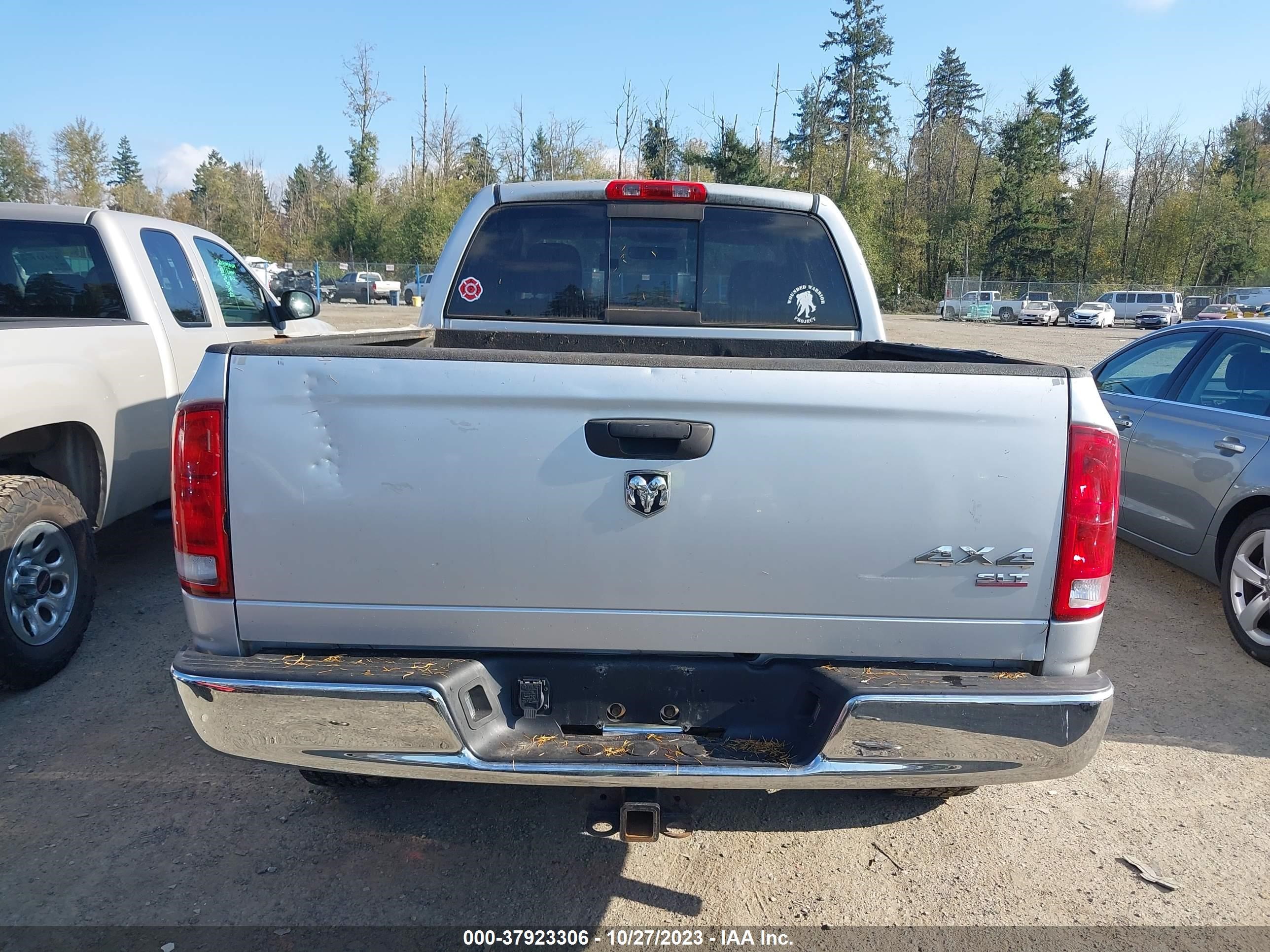 Photo 15 VIN: 1D7HU18D85S240368 - DODGE RAM 