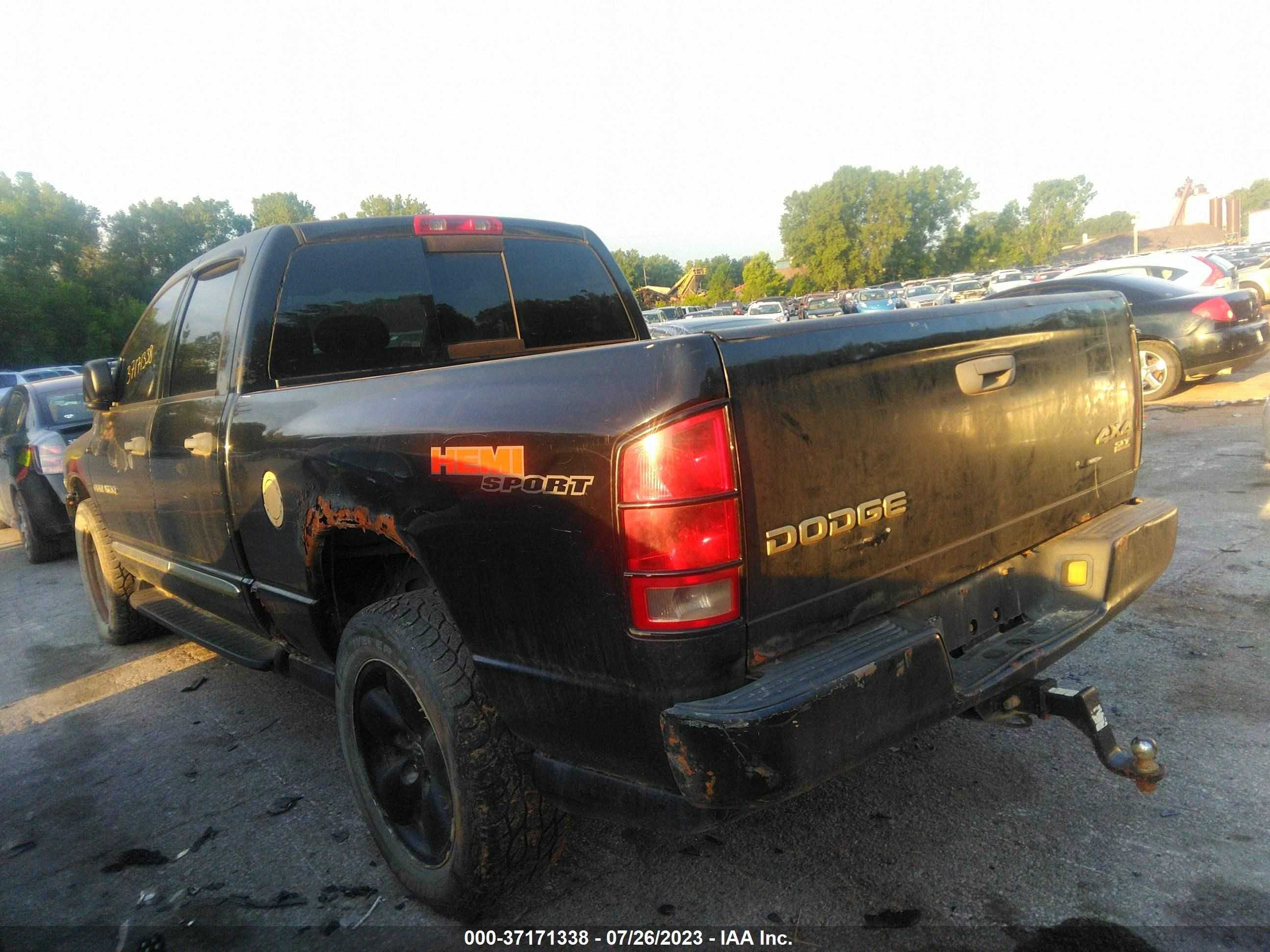 Photo 2 VIN: 1D7HU18D94J226645 - DODGE RAM 