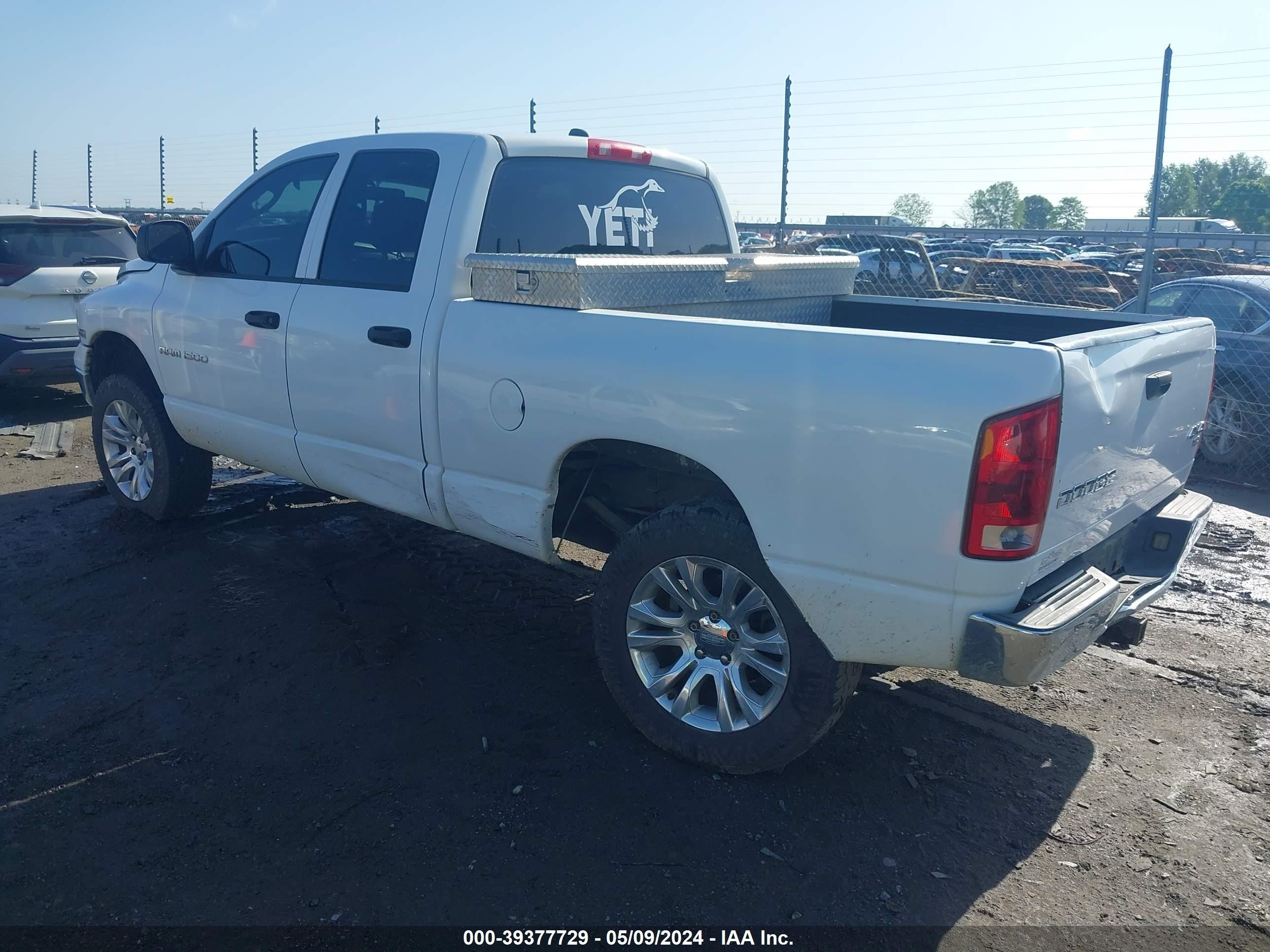 Photo 2 VIN: 1D7HU18D94S531296 - DODGE RAM 