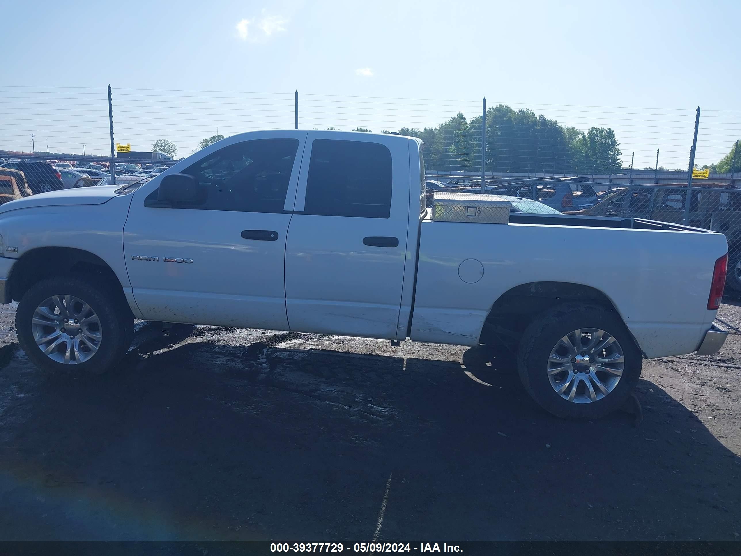 Photo 5 VIN: 1D7HU18D94S531296 - DODGE RAM 