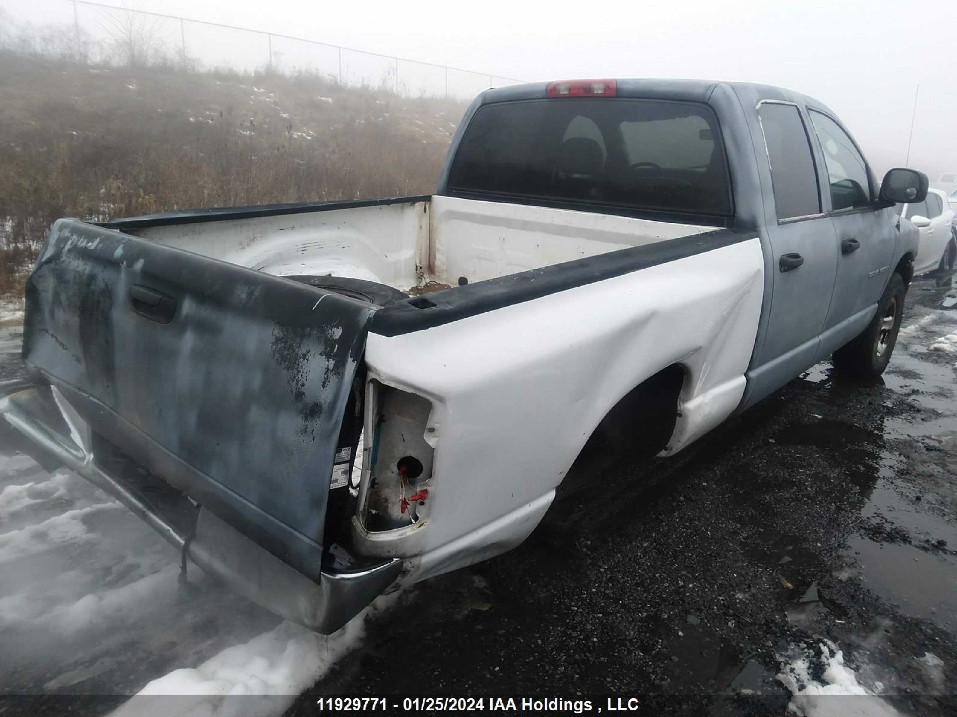 Photo 3 VIN: 1D7HU18DX3S299015 - DODGE RAM 