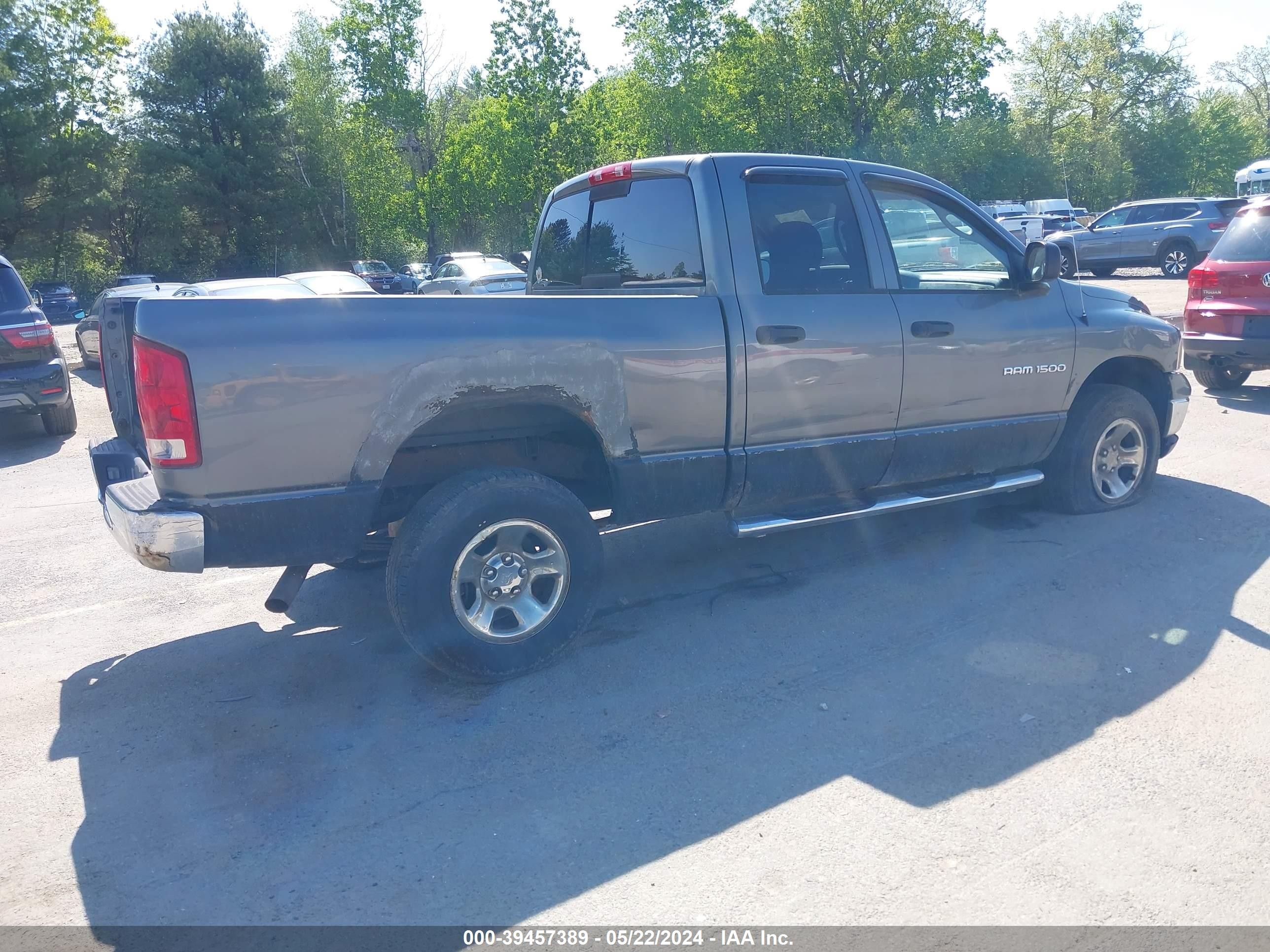 Photo 3 VIN: 1D7HU18N05S352753 - DODGE RAM 