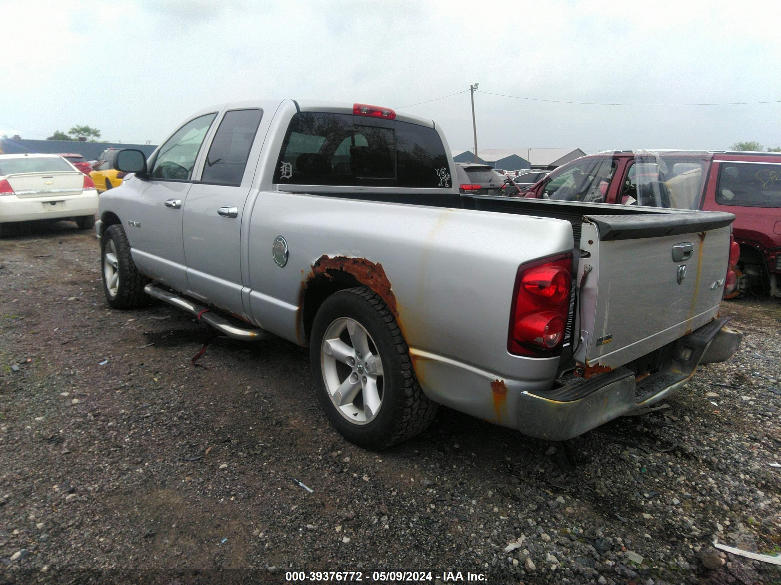 Photo 2 VIN: 1D7HU18N08S512618 - DODGE RAM 