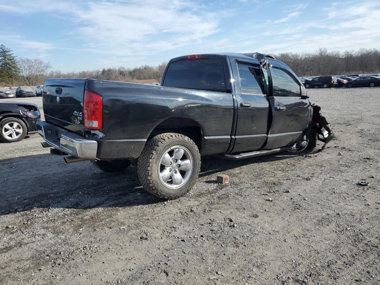 Photo 2 VIN: 1D7HU18N14J127178 - DODGE RAM 