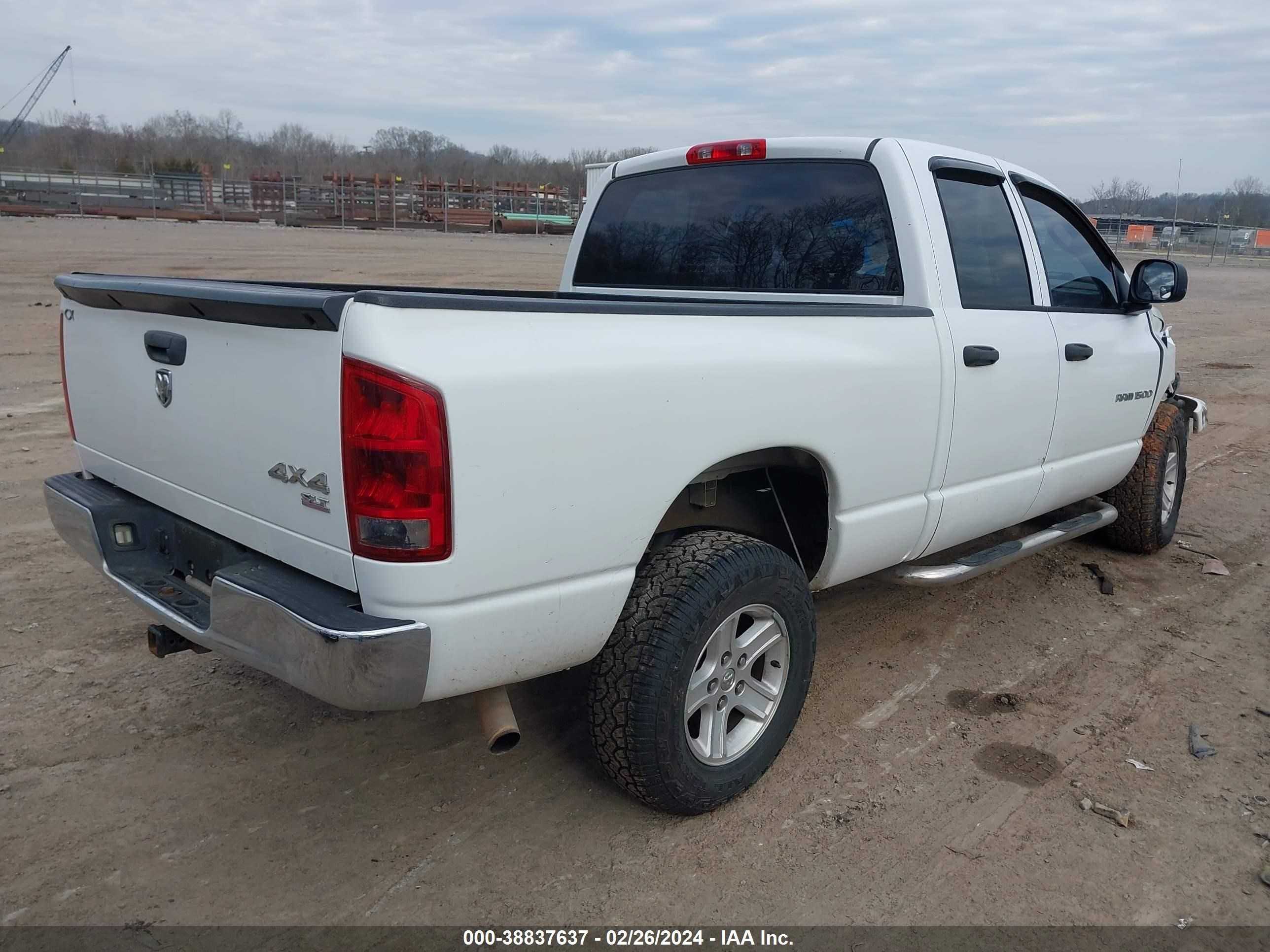 Photo 3 VIN: 1D7HU18N16J213139 - DODGE RAM 