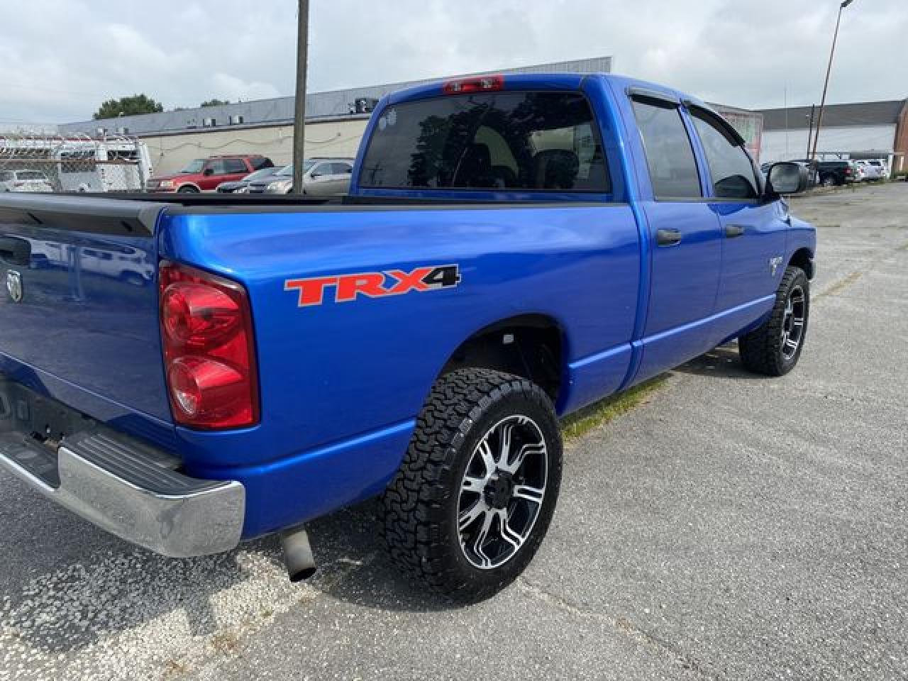 Photo 5 VIN: 1D7HU18N18S594648 - DODGE RAM 