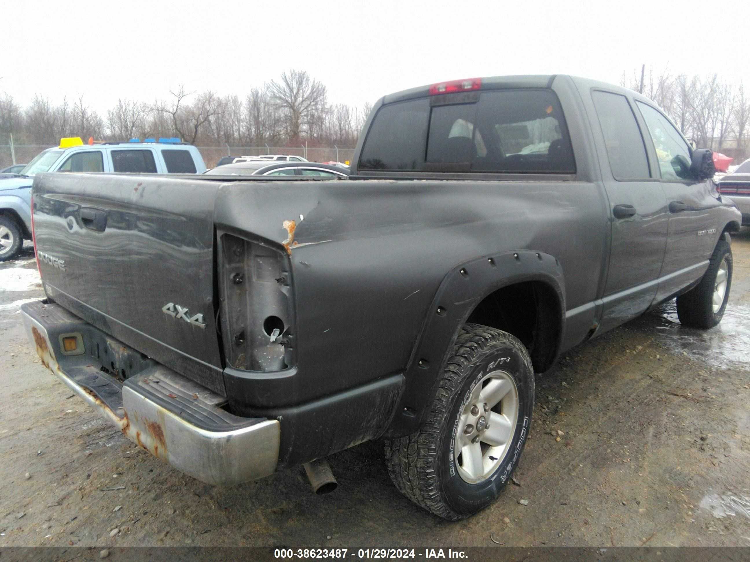 Photo 3 VIN: 1D7HU18N23S113086 - DODGE RAM 