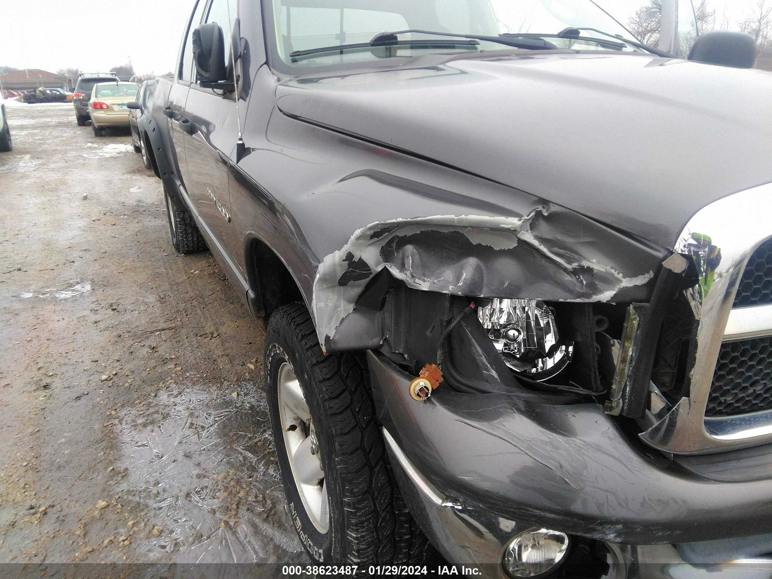 Photo 5 VIN: 1D7HU18N23S113086 - DODGE RAM 