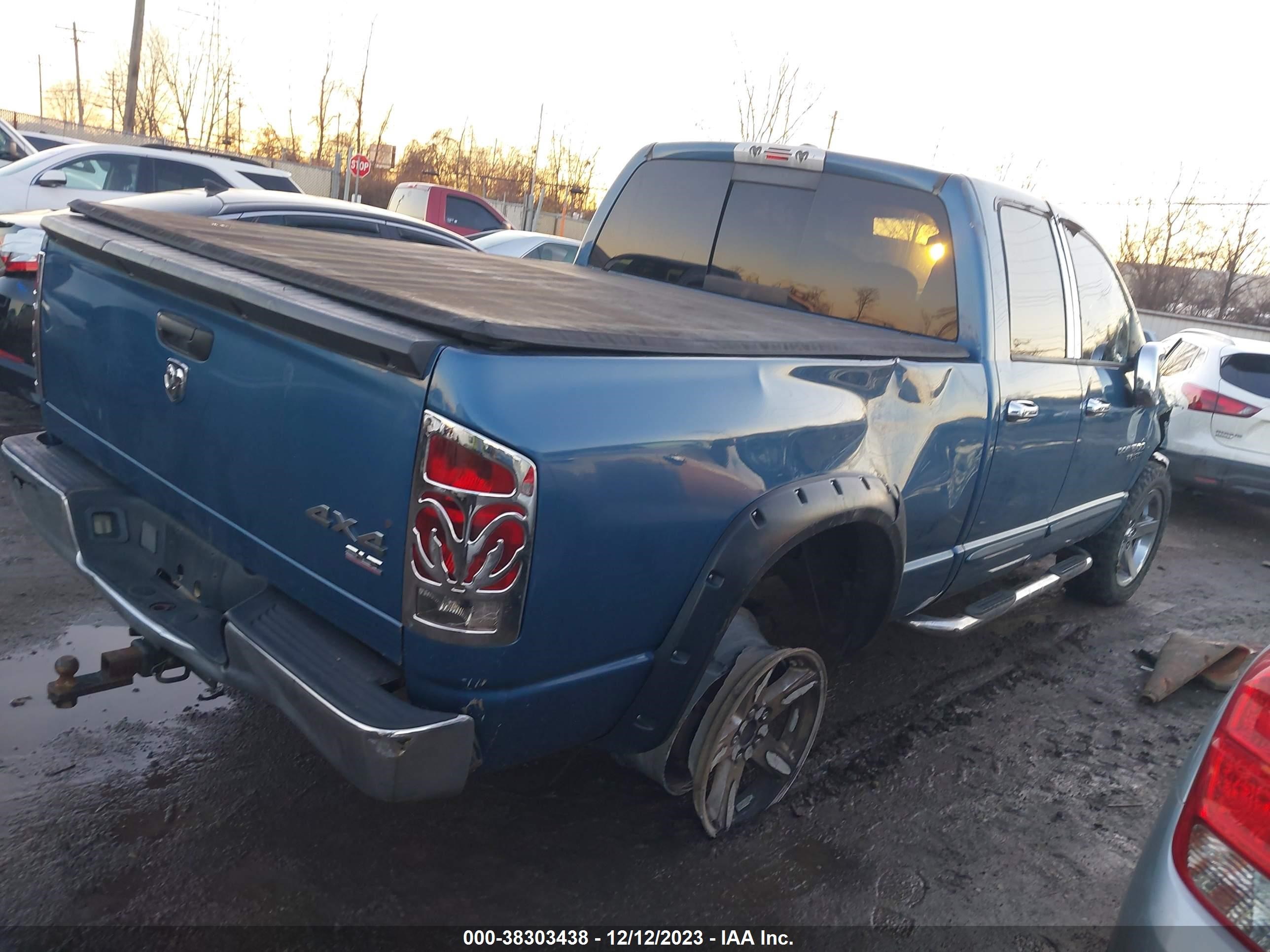 Photo 3 VIN: 1D7HU18N26S681908 - DODGE RAM 