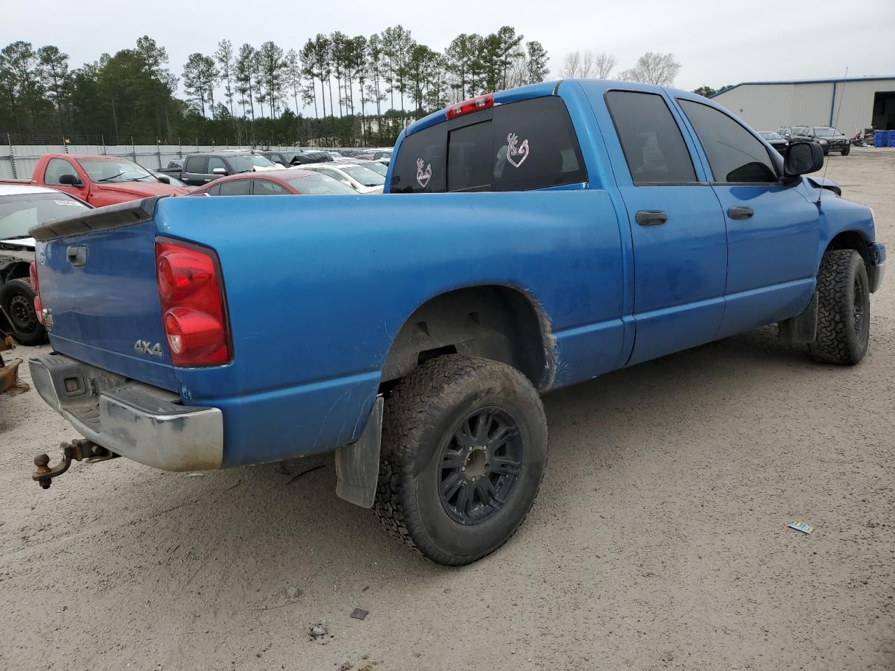 Photo 2 VIN: 1D7HU18N38J134199 - DODGE RAM 