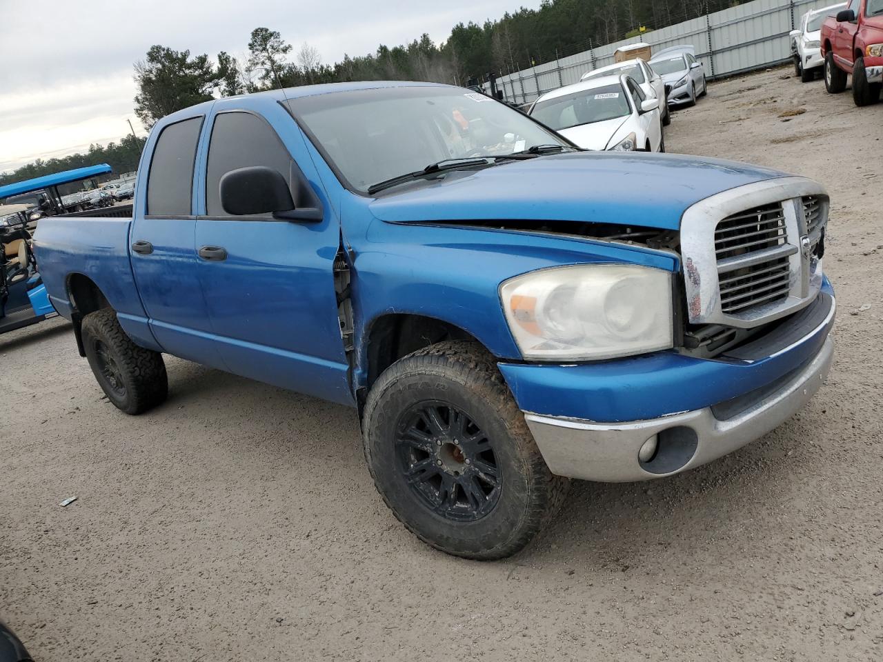 Photo 3 VIN: 1D7HU18N38J134199 - DODGE RAM 