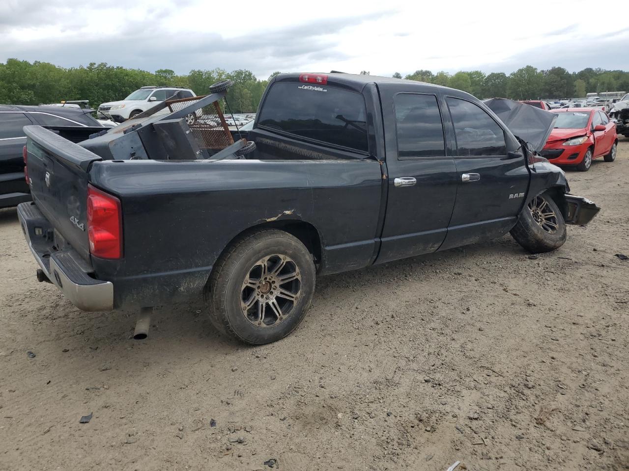 Photo 2 VIN: 1D7HU18N38S545869 - DODGE RAM 