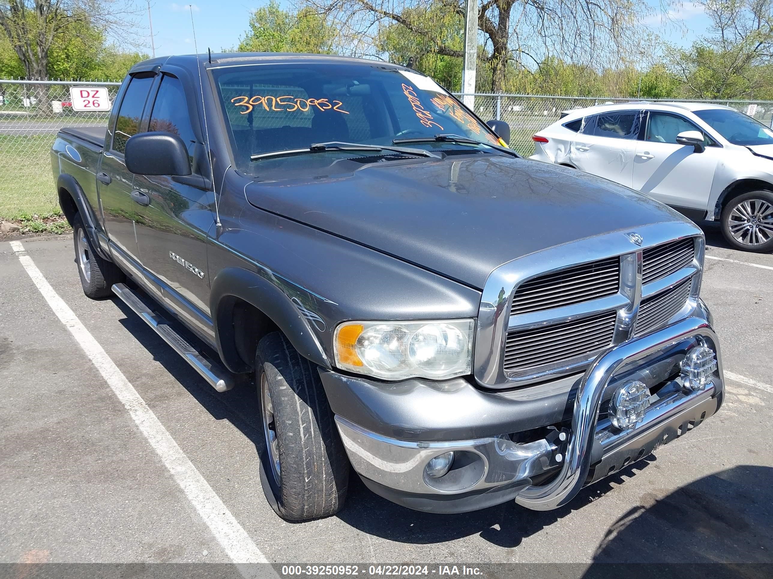 Photo 5 VIN: 1D7HU18N43S372470 - DODGE RAM 