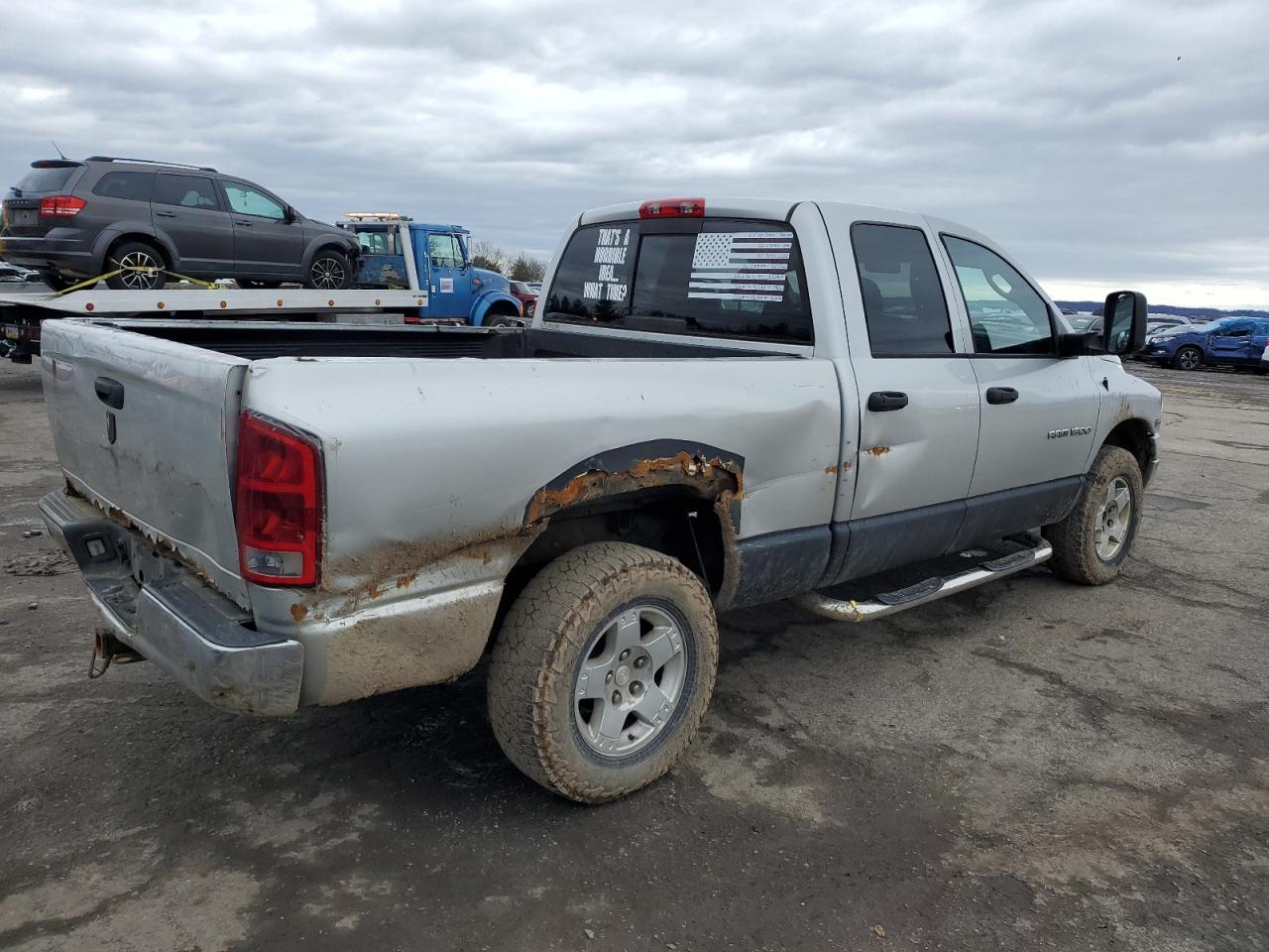 Photo 2 VIN: 1D7HU18N45S359513 - DODGE RAM 