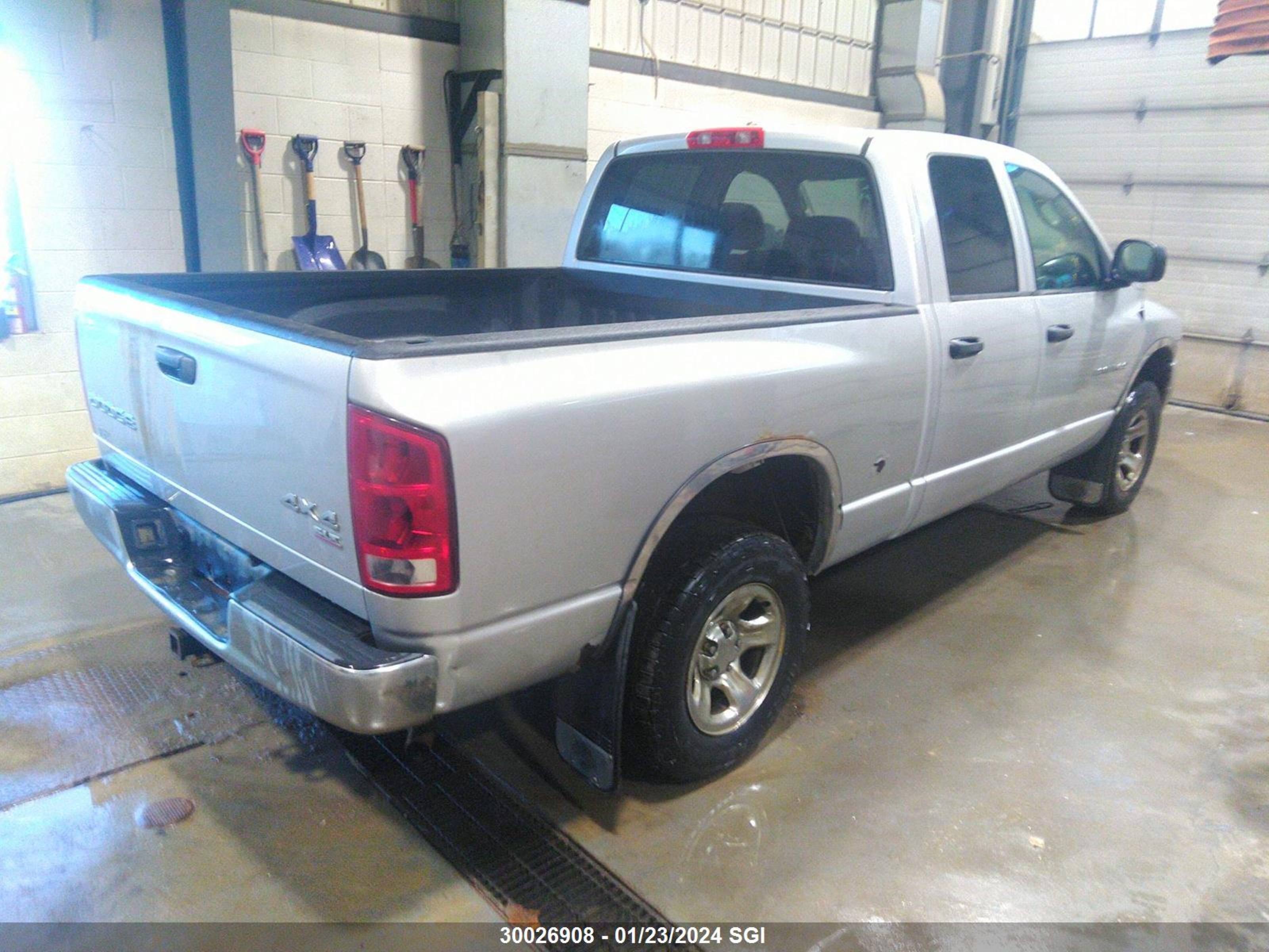 Photo 3 VIN: 1D7HU18N54S630335 - DODGE RAM 