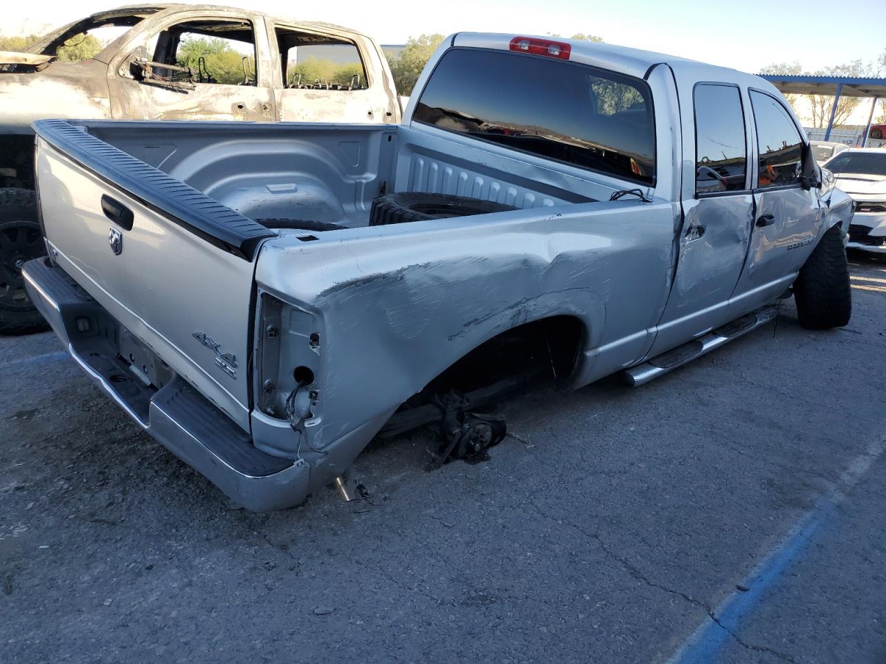 Photo 2 VIN: 1D7HU18N57J549149 - DODGE RAM 