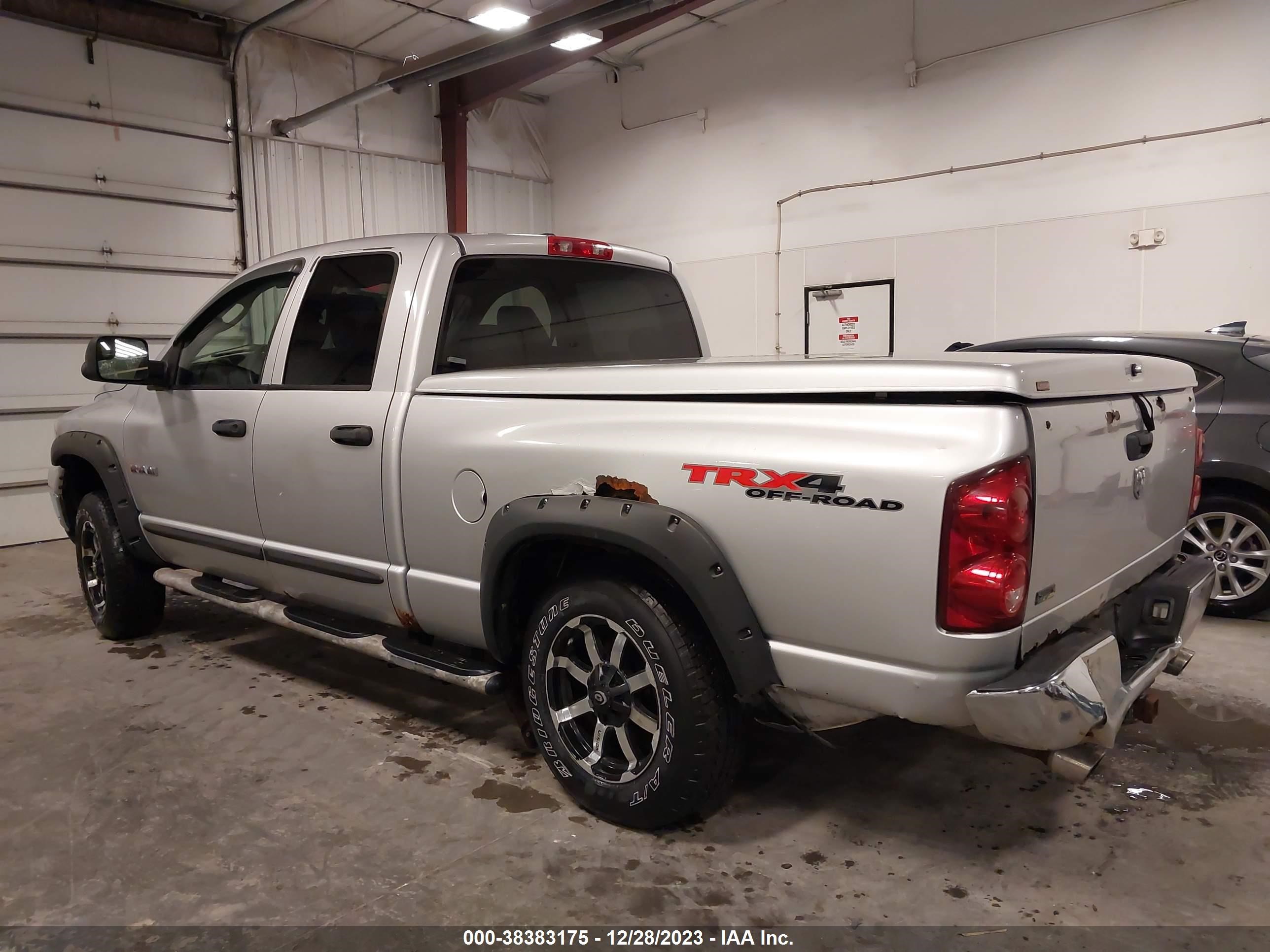 Photo 14 VIN: 1D7HU18N58S590151 - DODGE RAM 