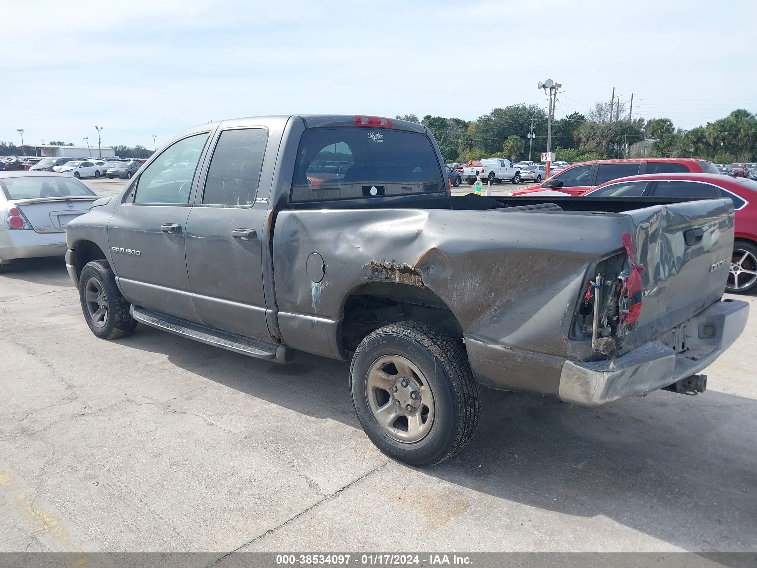 Photo 2 VIN: 1D7HU18N72S605899 - DODGE RAM 