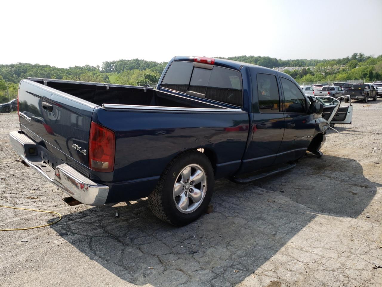 Photo 2 VIN: 1D7HU18N72S723371 - DODGE RAM 