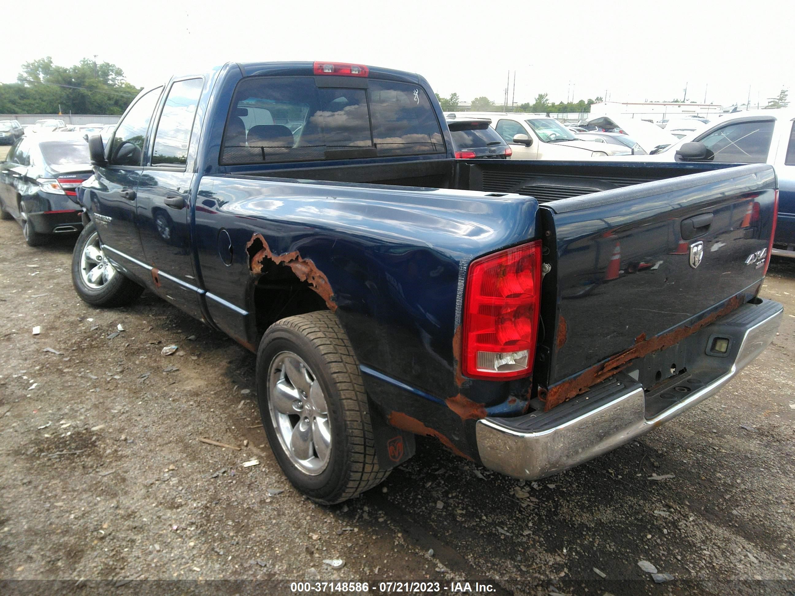 Photo 2 VIN: 1D7HU18N75S352295 - DODGE RAM 