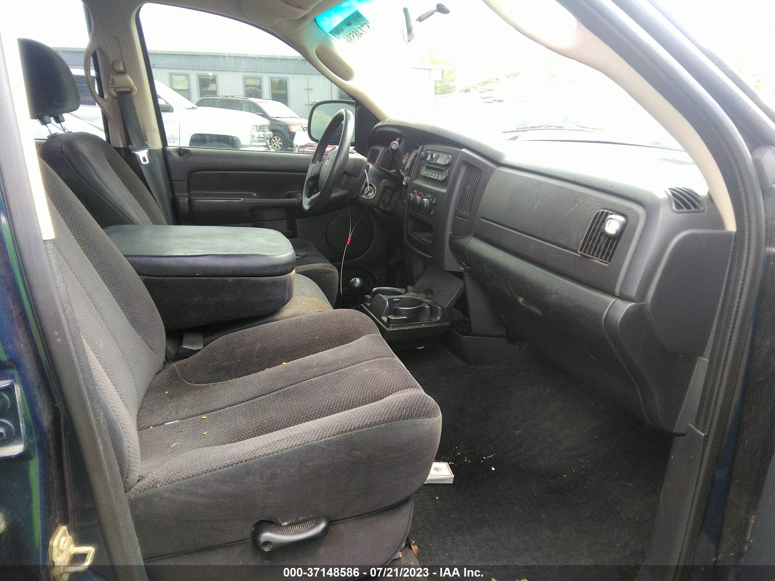 Photo 4 VIN: 1D7HU18N75S352295 - DODGE RAM 