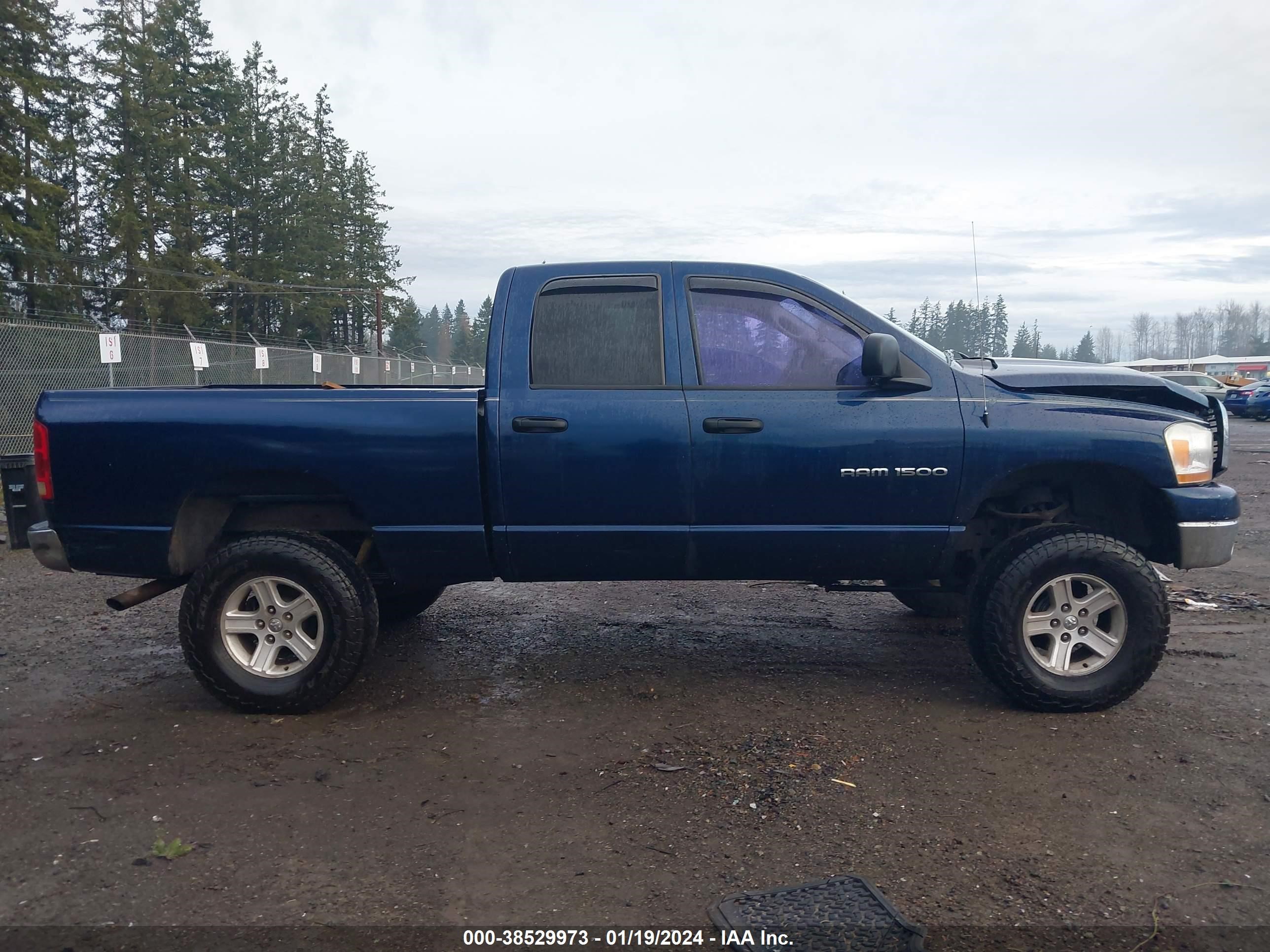 Photo 12 VIN: 1D7HU18N76S588110 - DODGE RAM 