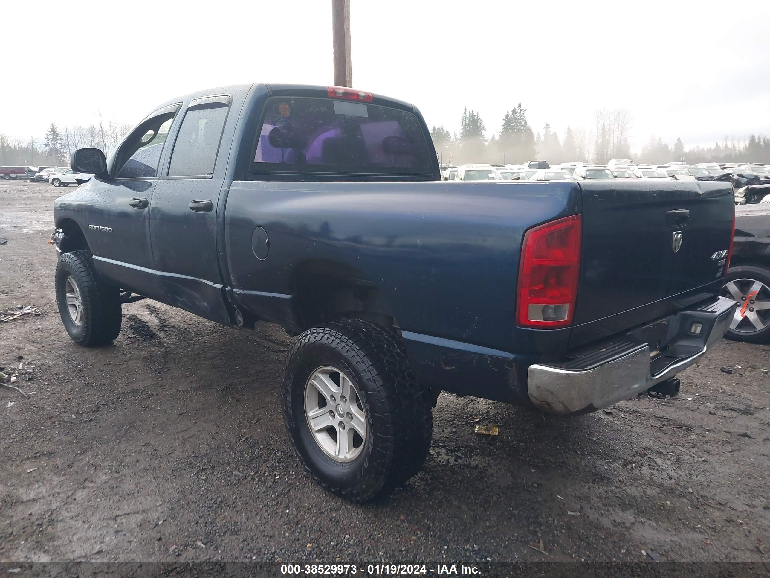 Photo 2 VIN: 1D7HU18N76S588110 - DODGE RAM 