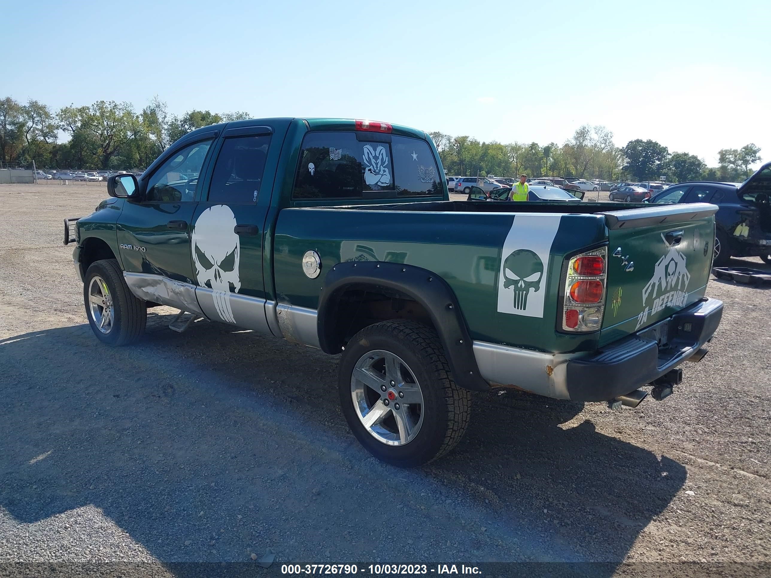 Photo 2 VIN: 1D7HU18N84S601816 - DODGE RAM 