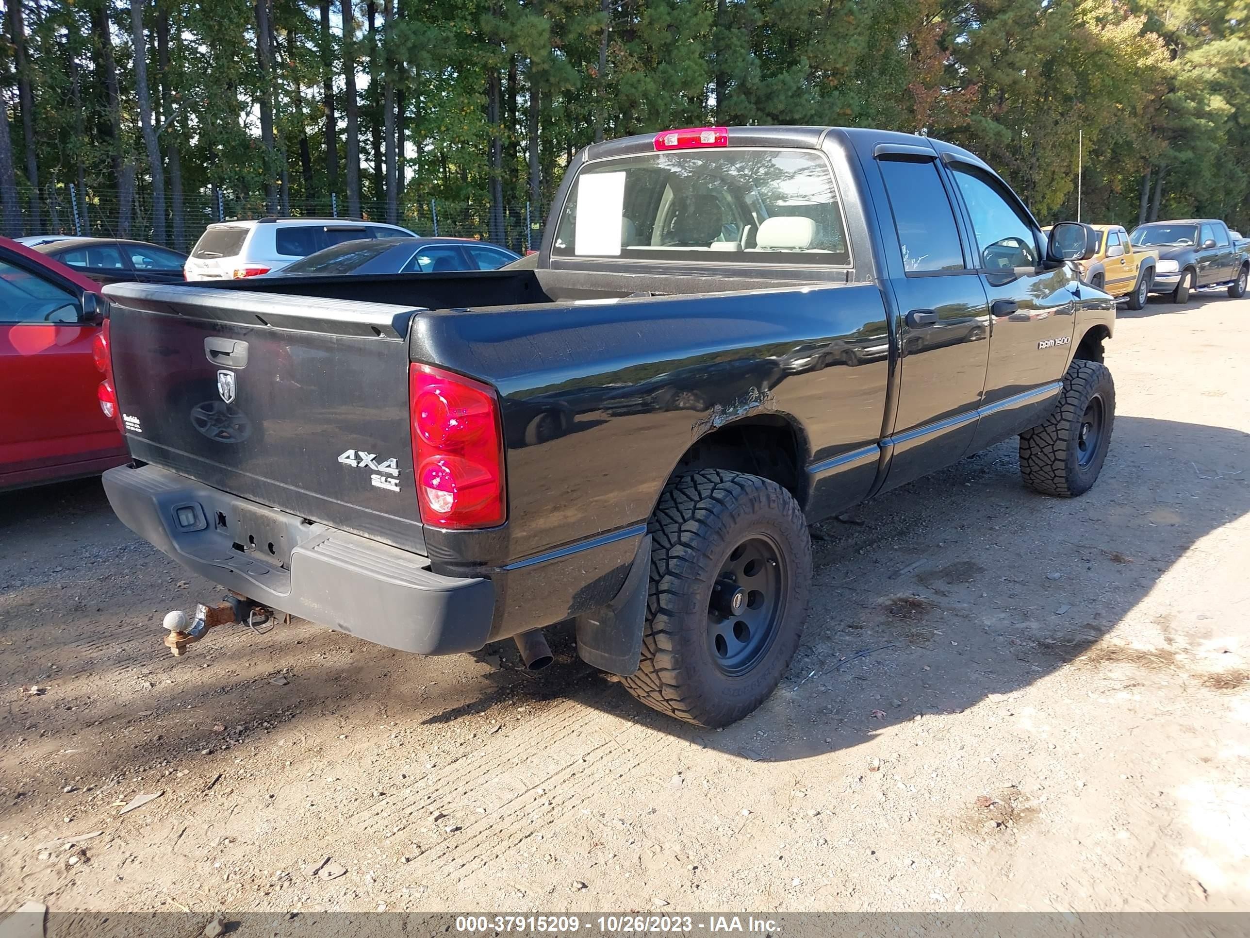 Photo 3 VIN: 1D7HU18N87J589130 - DODGE RAM 