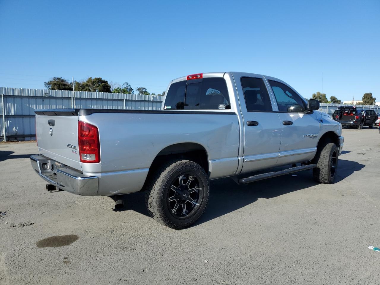 Photo 2 VIN: 1D7HU18N96S612990 - DODGE RAM 