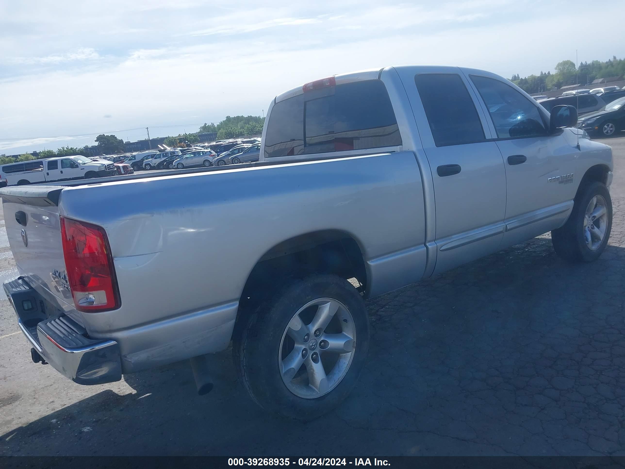 Photo 3 VIN: 1D7HU18N96S618689 - DODGE RAM 