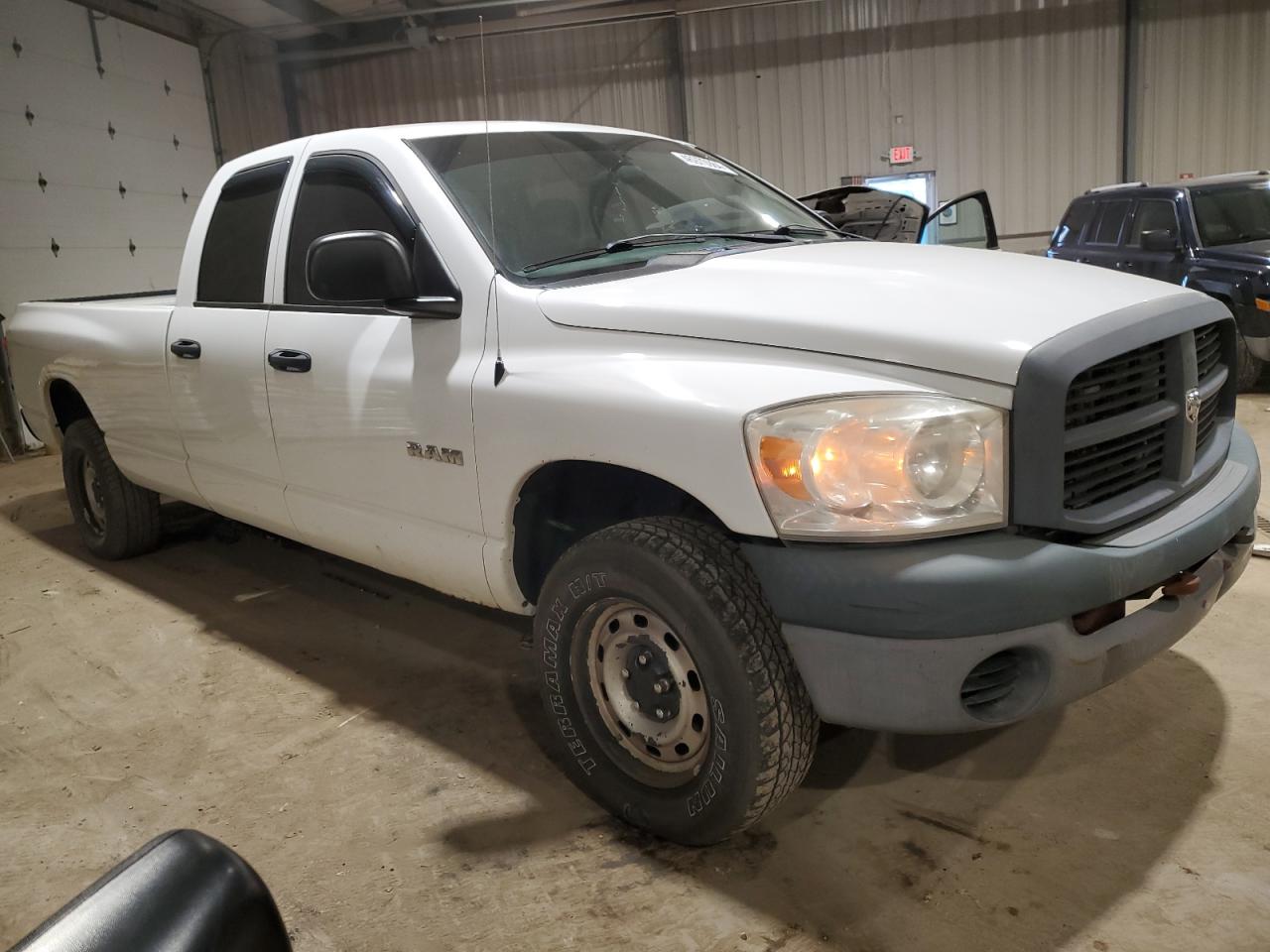 Photo 3 VIN: 1D7HU18NX8J179771 - DODGE RAM 