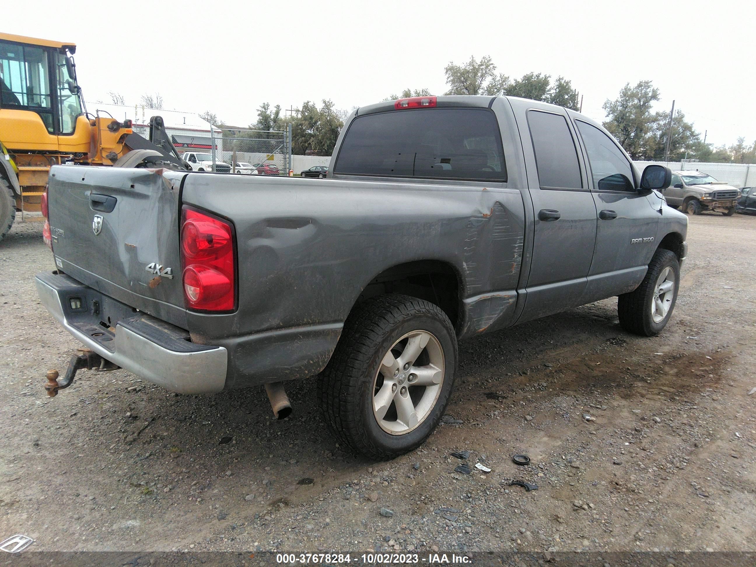 Photo 3 VIN: 1D7HU18P17S185503 - DODGE RAM 