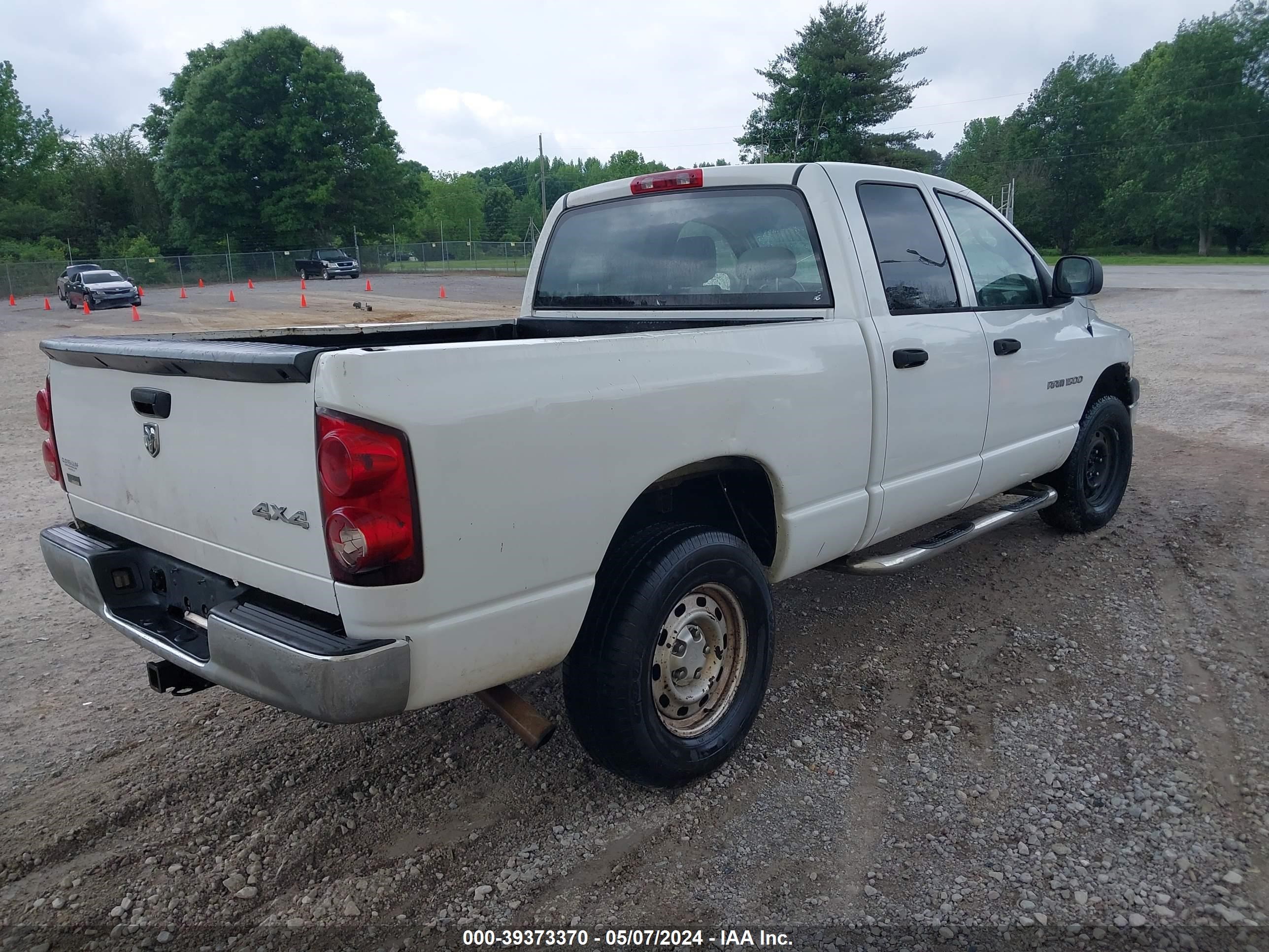 Photo 3 VIN: 1D7HU18P77J533083 - DODGE RAM 