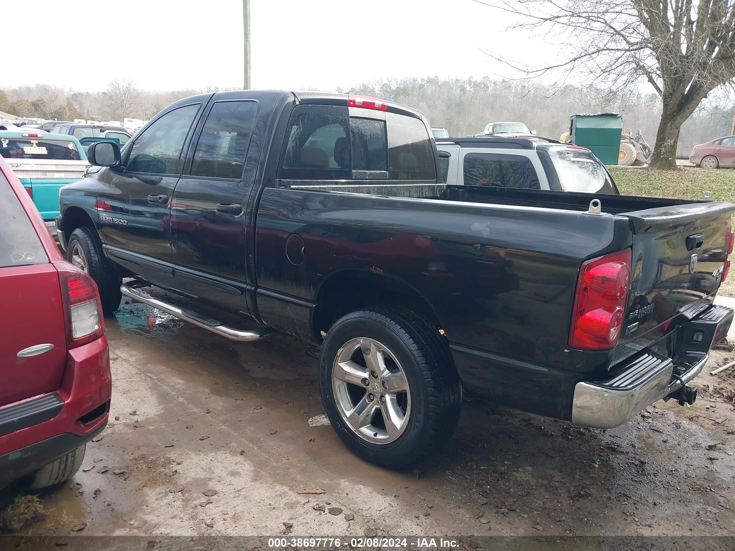 Photo 2 VIN: 1D7HU18PX7S135053 - DODGE RAM 