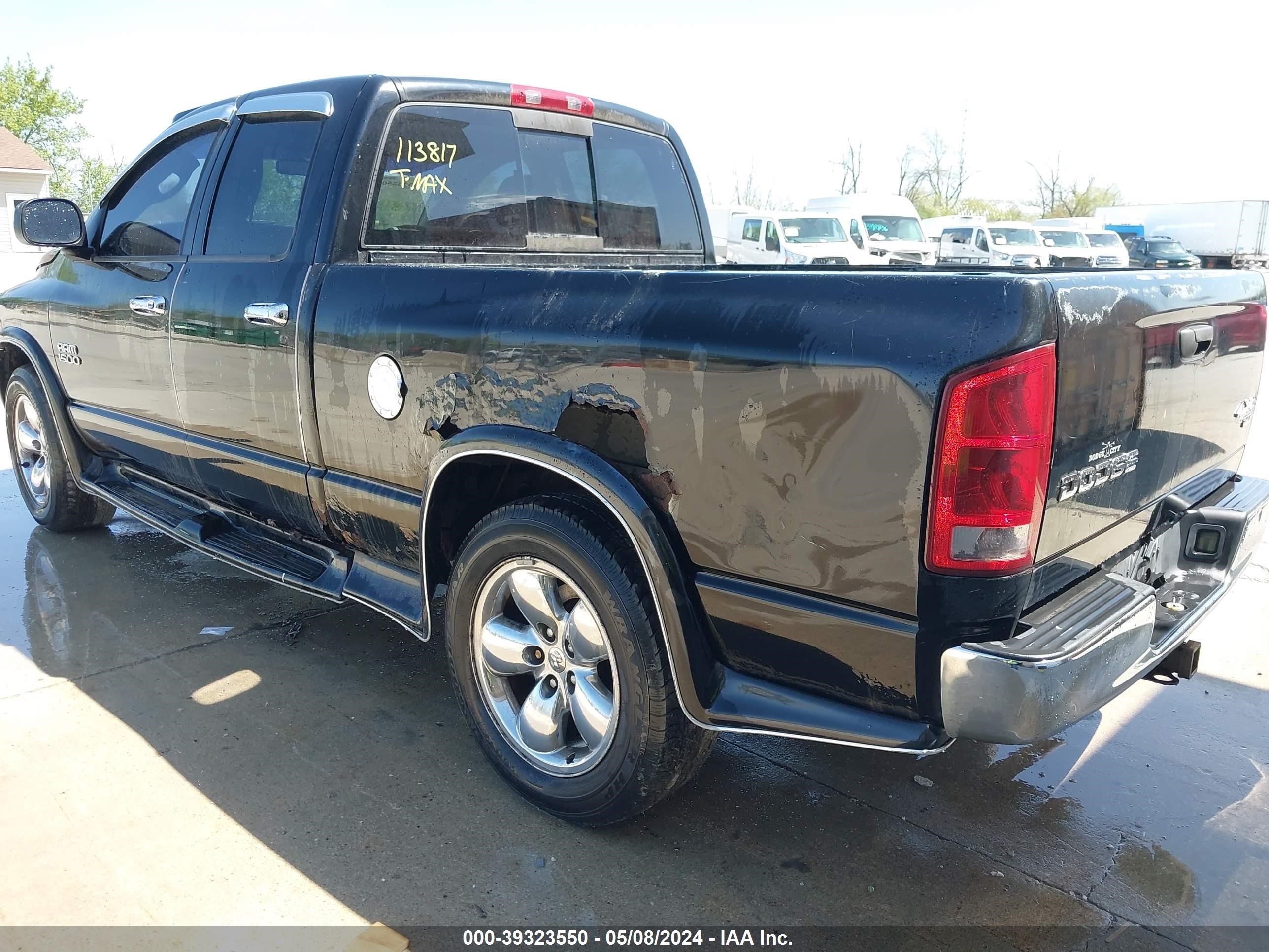 Photo 2 VIN: 1D7HU18Z03S113817 - DODGE RAM 