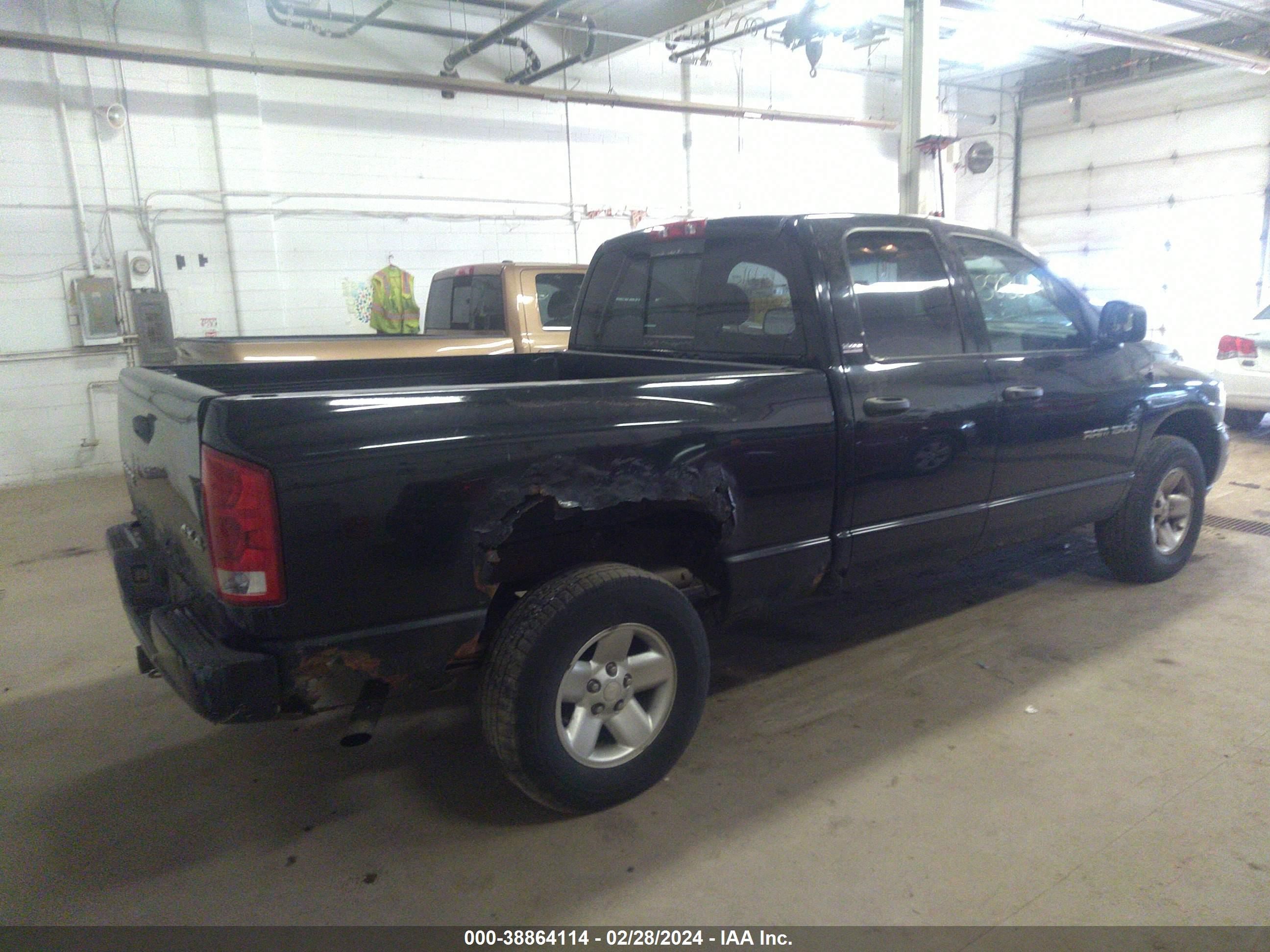 Photo 3 VIN: 1D7HU18Z12J134325 - DODGE RAM 