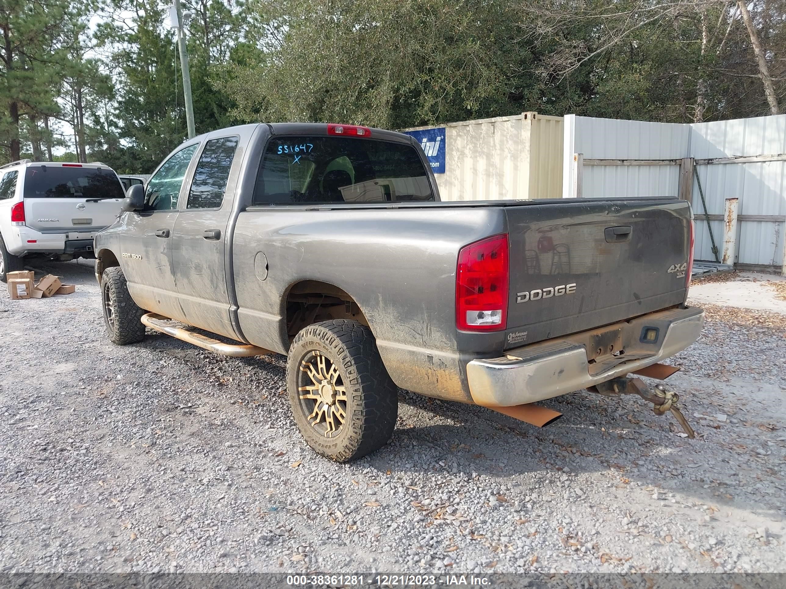 Photo 2 VIN: 1D7HU18Z23J551647 - DODGE RAM 