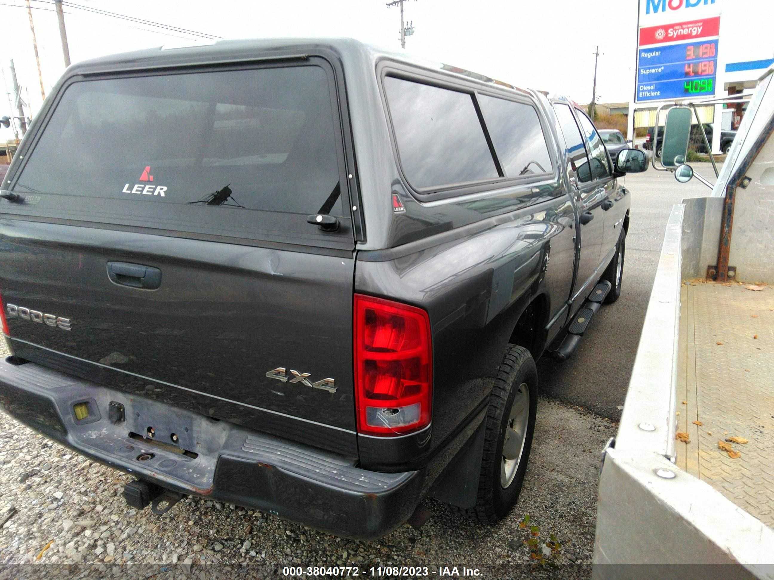 Photo 3 VIN: 1D7HU18Z32J143480 - DODGE RAM 