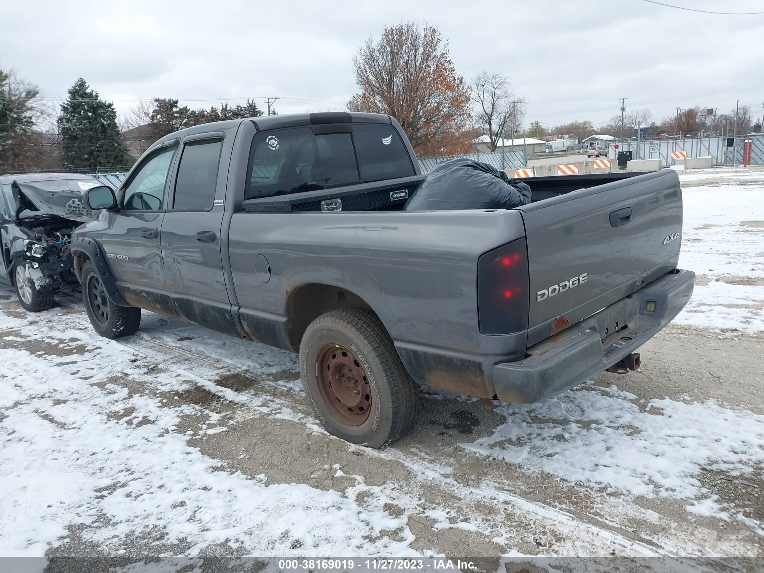 Photo 2 VIN: 1D7HU18Z82J138551 - DODGE RAM 