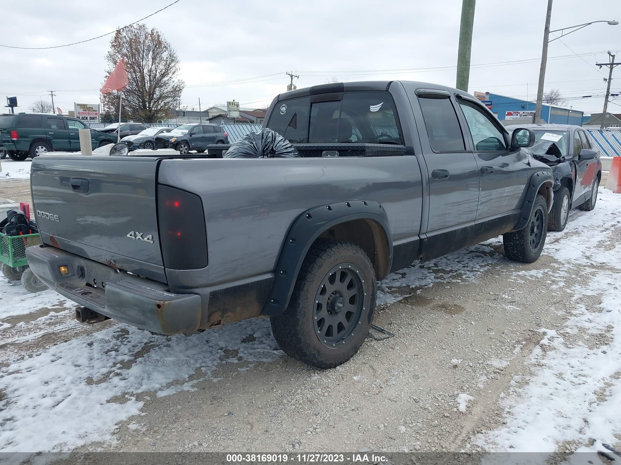 Photo 3 VIN: 1D7HU18Z82J138551 - DODGE RAM 