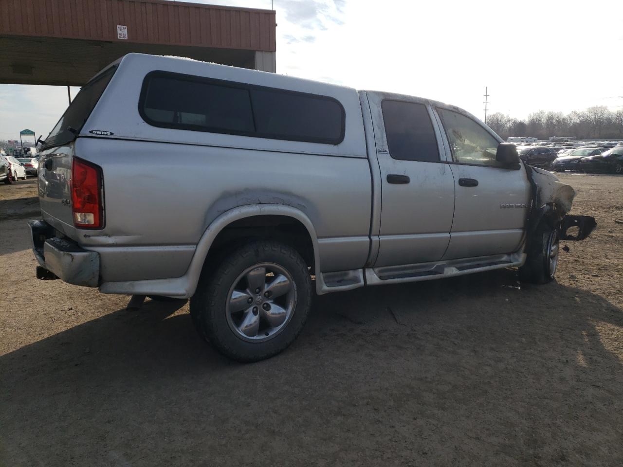 Photo 2 VIN: 1D7HU18ZX2J265821 - DODGE RAM 