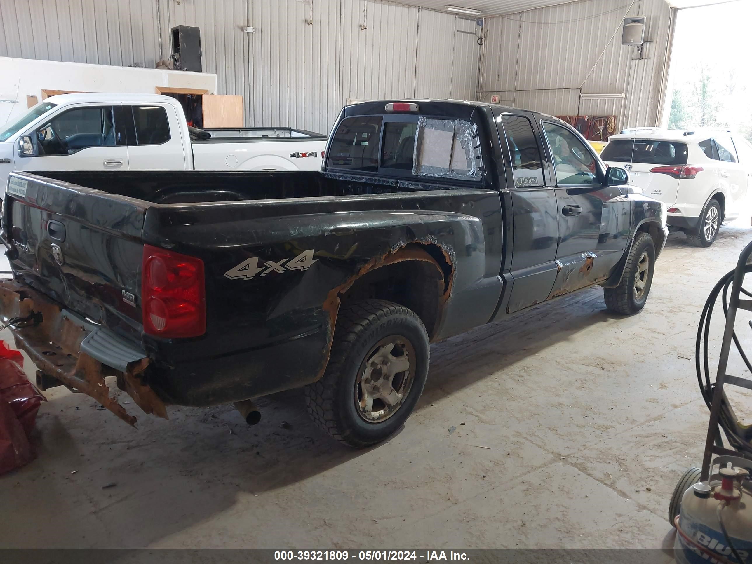 Photo 3 VIN: 1D7HW22NX5S252989 - DODGE DAKOTA 