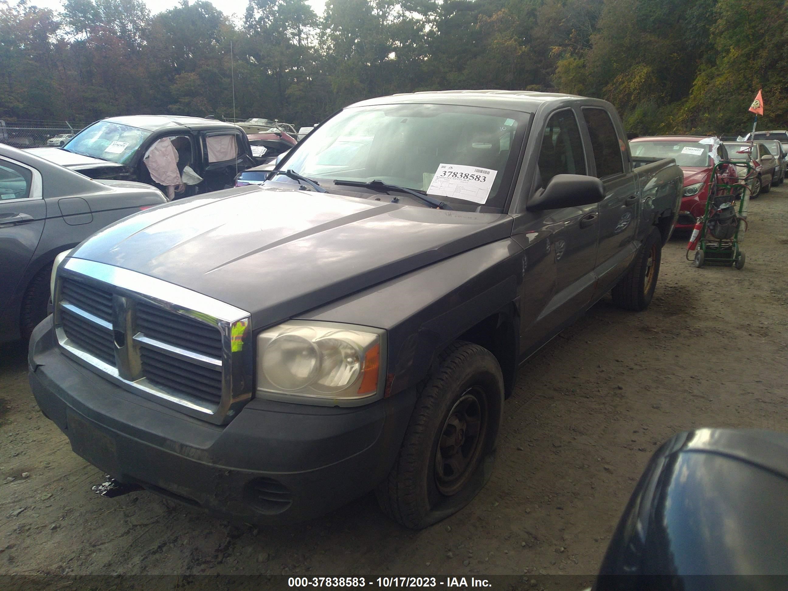 Photo 1 VIN: 1D7HW28K05S264971 - DODGE DAKOTA 