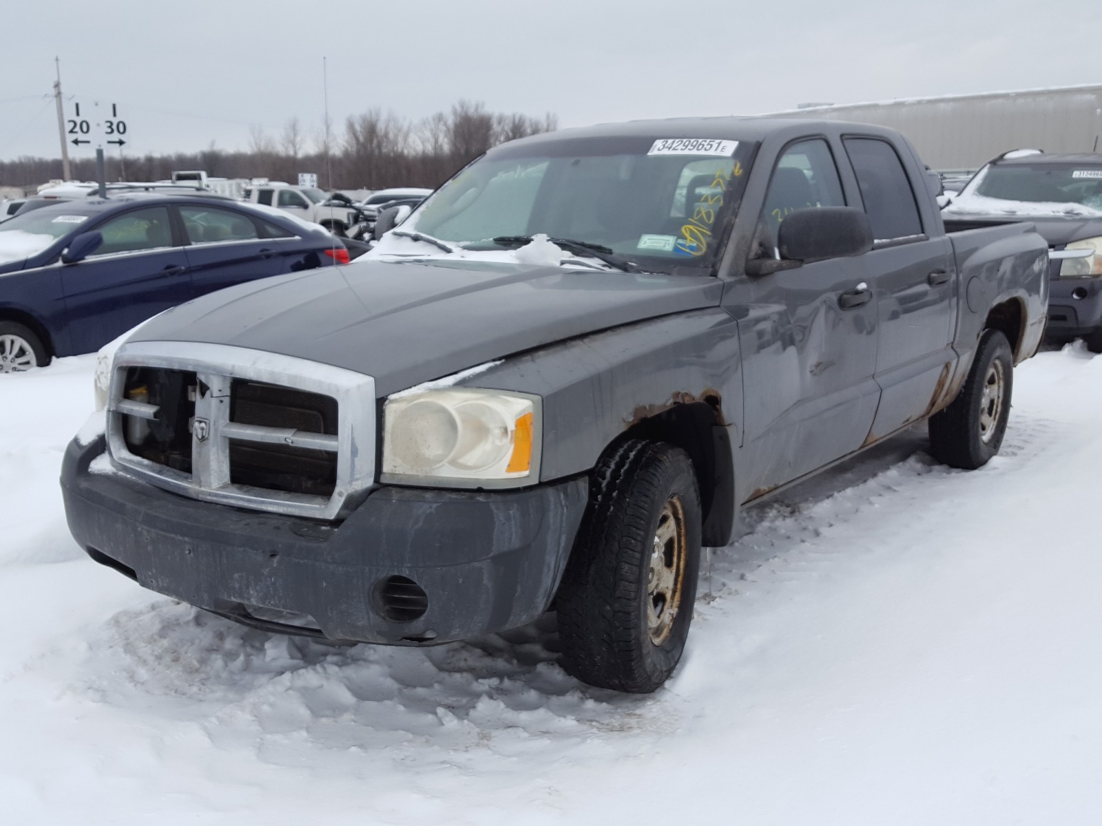 Photo 1 VIN: 1D7HW28K35S236338 - DODGE DAKOTA QUA 